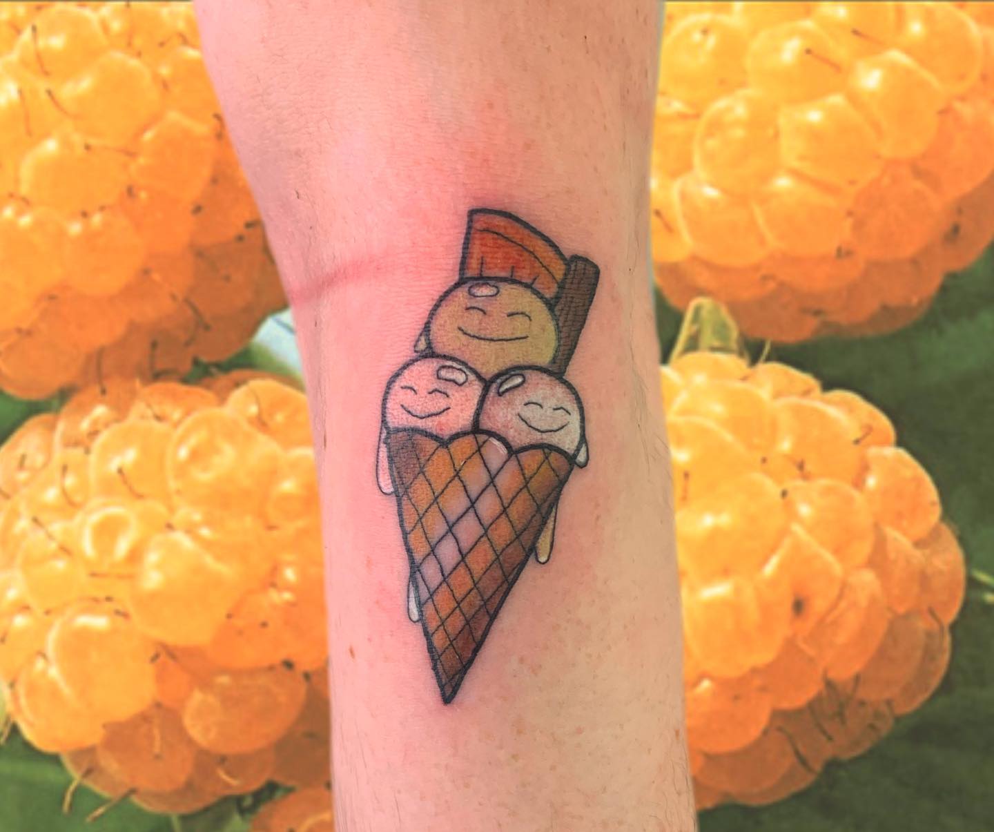 Tatuaje divertido de muñeca