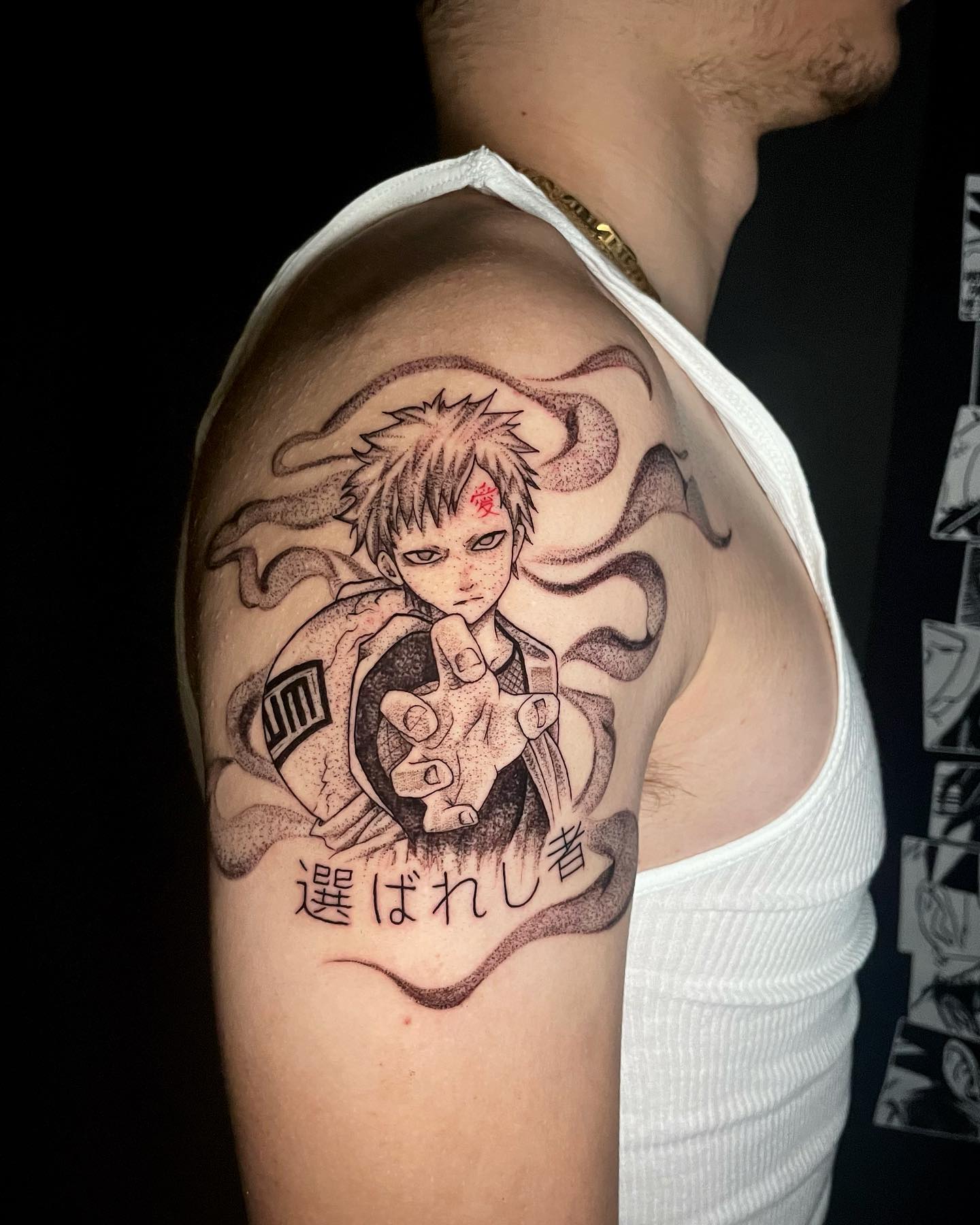Tatuaje de Gaara con hombro grande