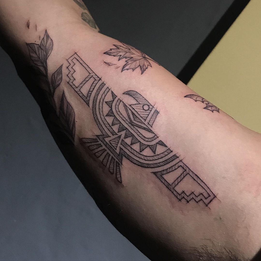 Tótem de ave tatuaje samoano