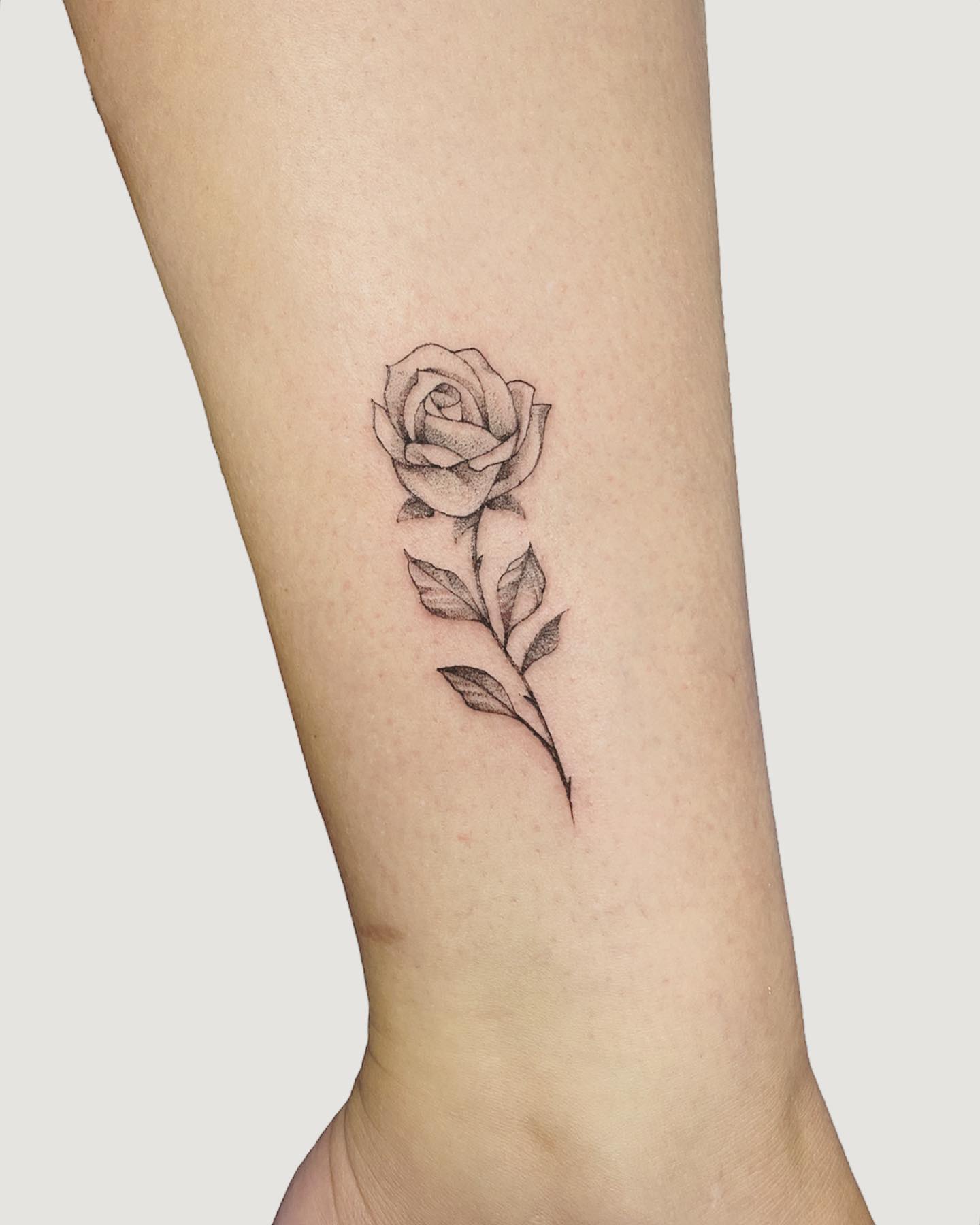 Tatuaje de colibrí pequeño