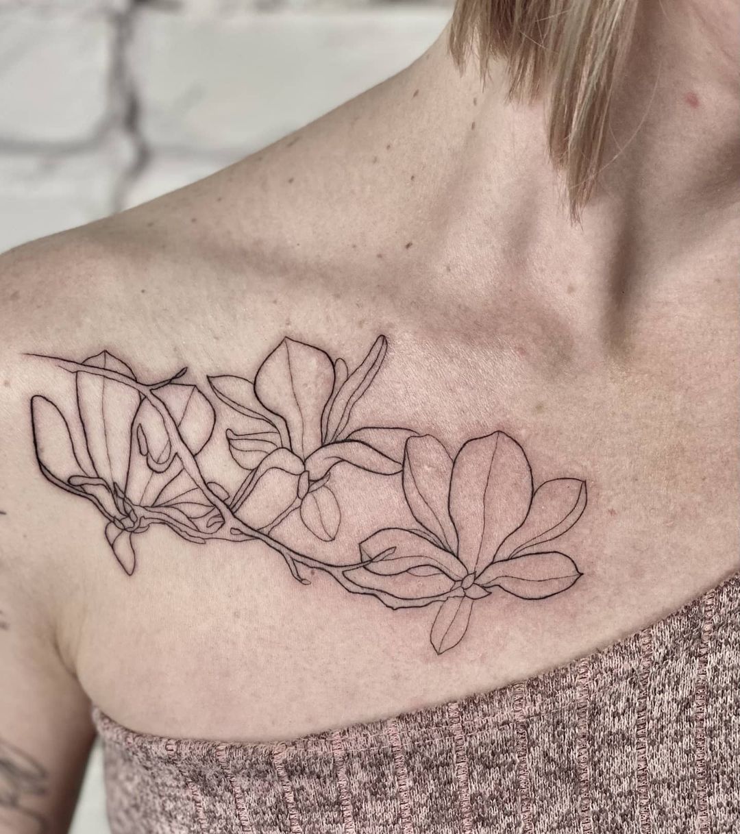 Tatuaje de OrquÃdea de ClavÃcula