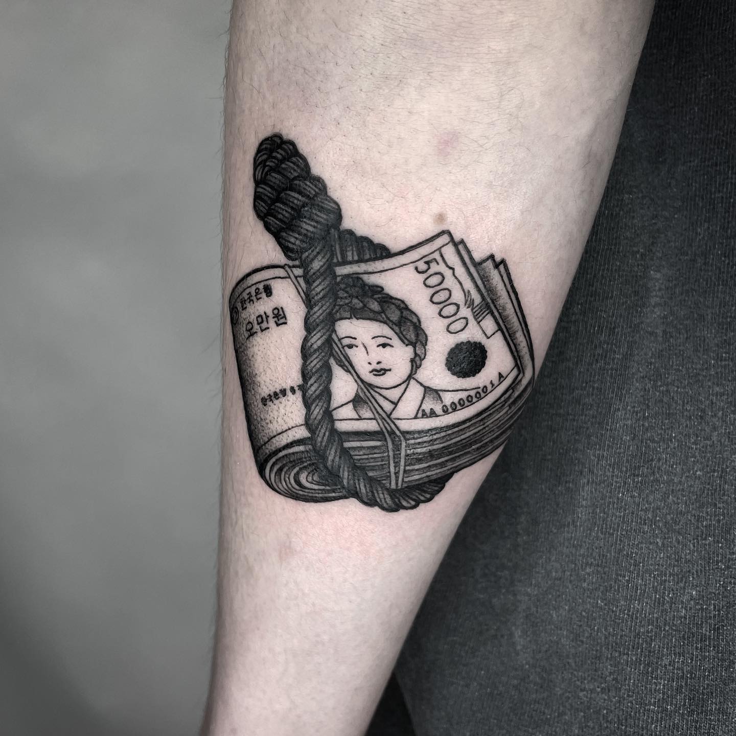 Tatuajes de dinero: 40 diseños para que simbolices tu amor por él