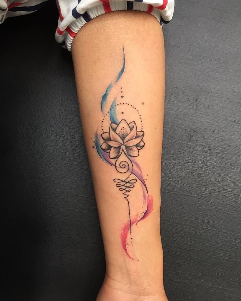 Salpicadura de acuarela tatuaje de Unalome