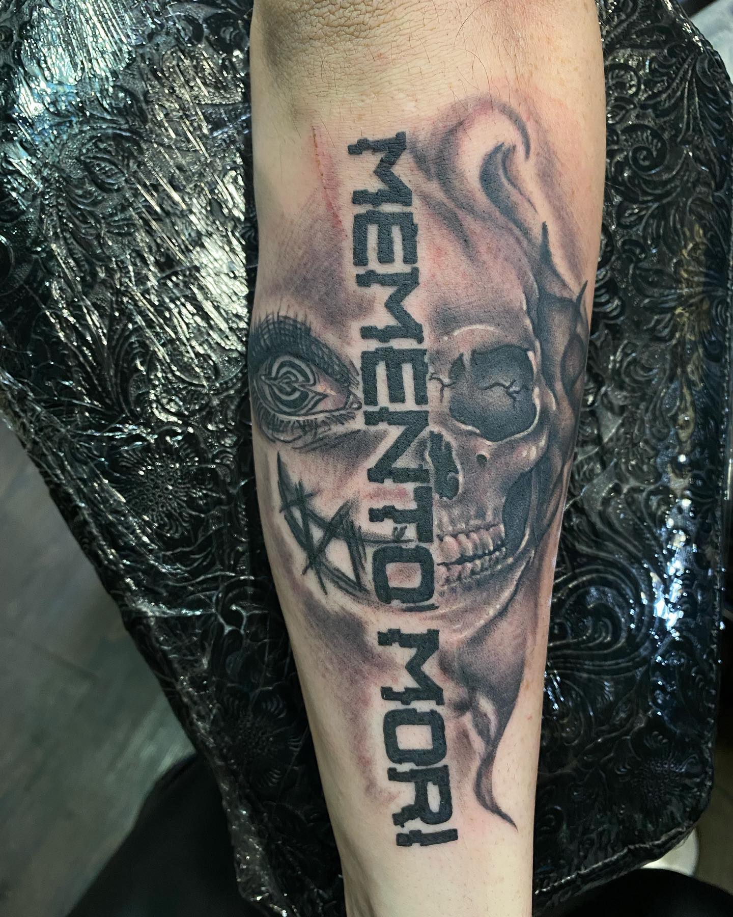 Tatuaje Memento Mori para hombres