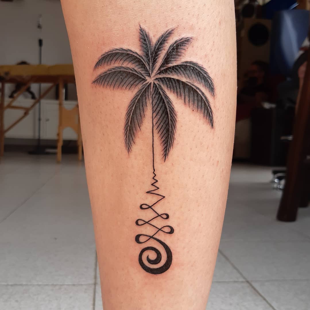 Tatuaje Unalome y Palmera