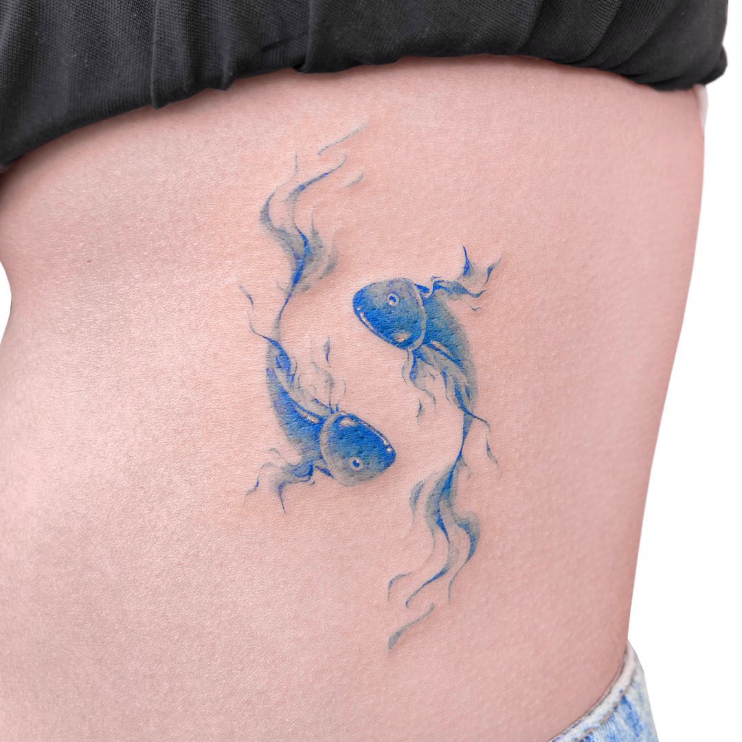 Tatuaje de costado de costilla del Dragón Rojo