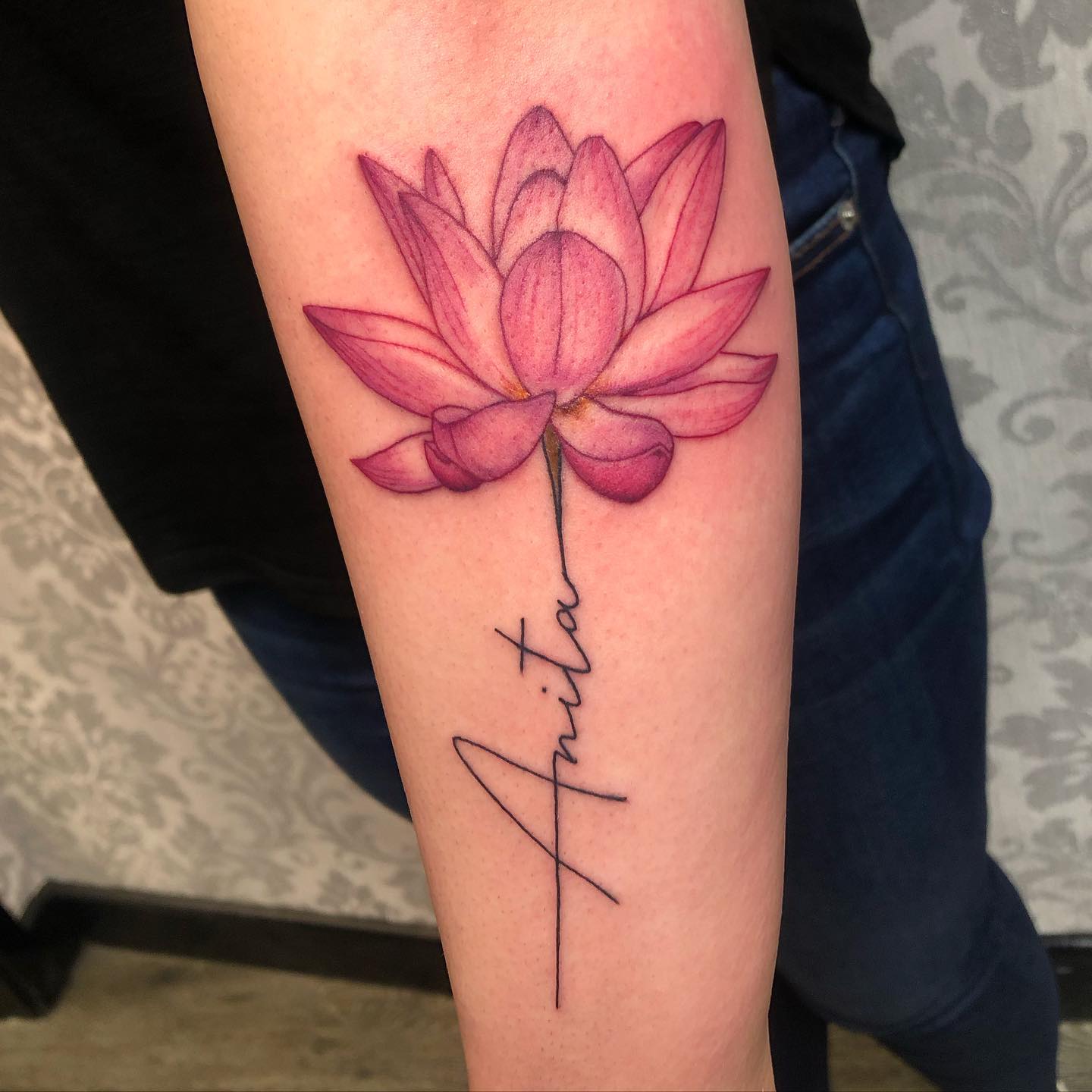 Tatuaje de Loto con un Nombre