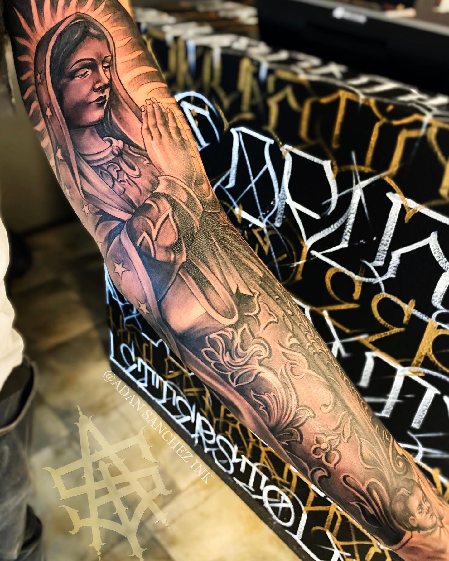 Manga la Virgen de Guadalupe Tatuaje