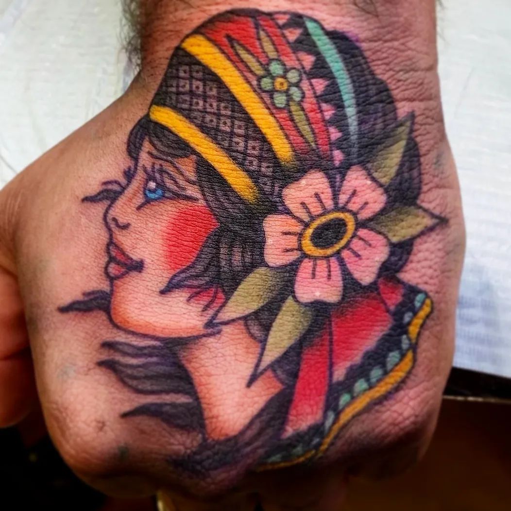 Tatuajes Old School: 35 diseños en HD del estilo que nunca pasa de moda