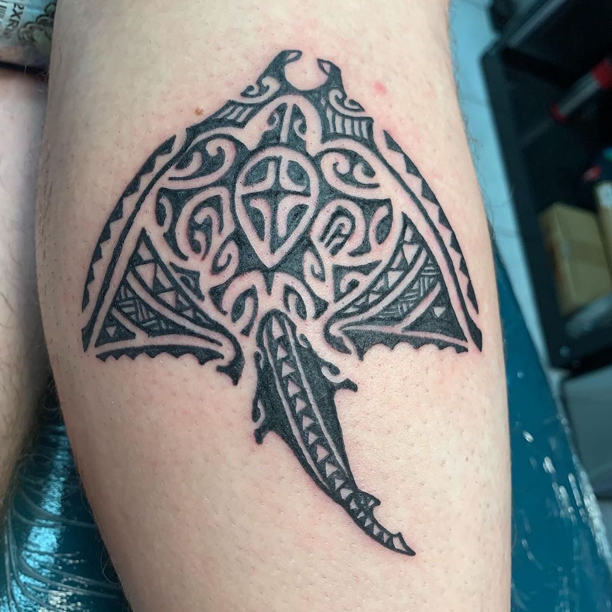Genial y Tatuaje Polinesio Pequeño