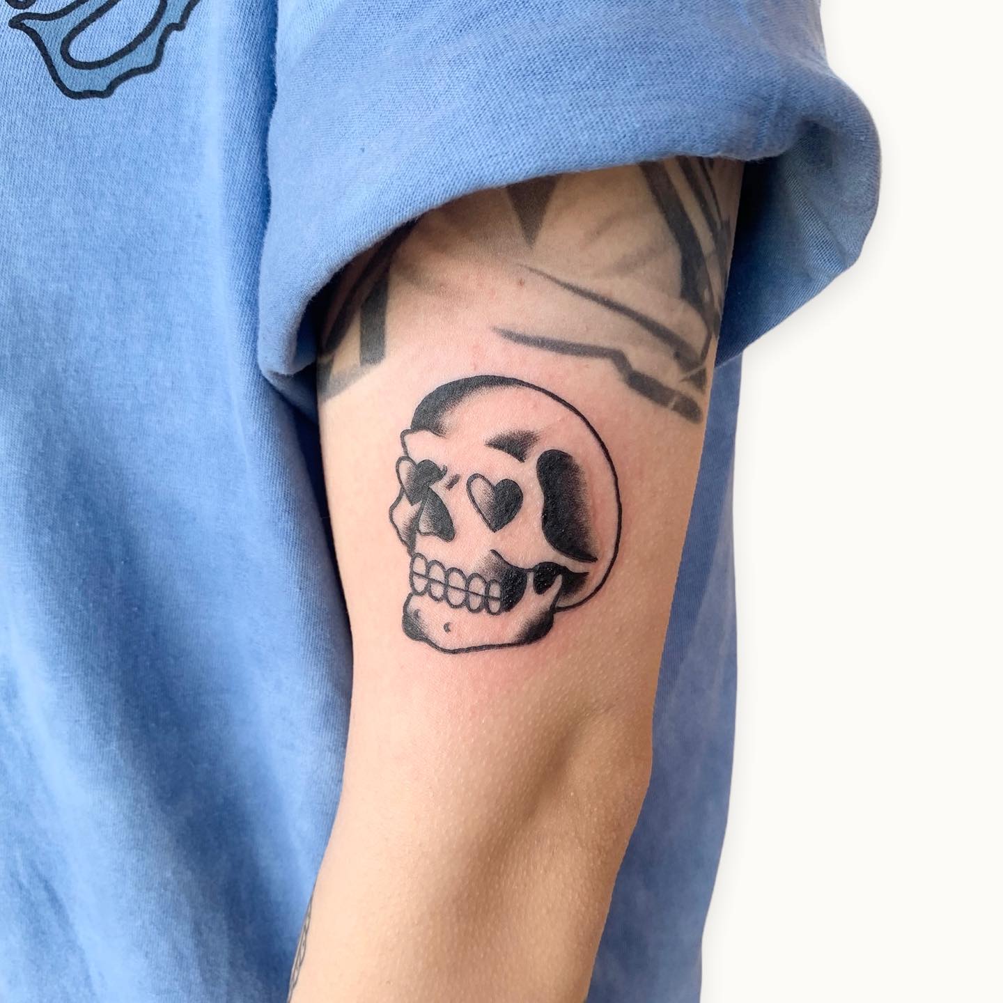 Impresión de Diseño de Cráneo Negro