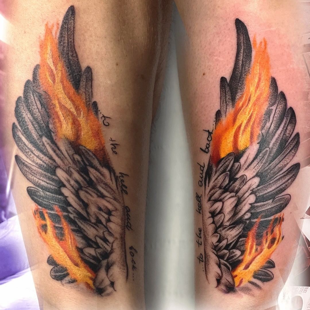 Tatuaje de Ala Ardiente en las Piernas
