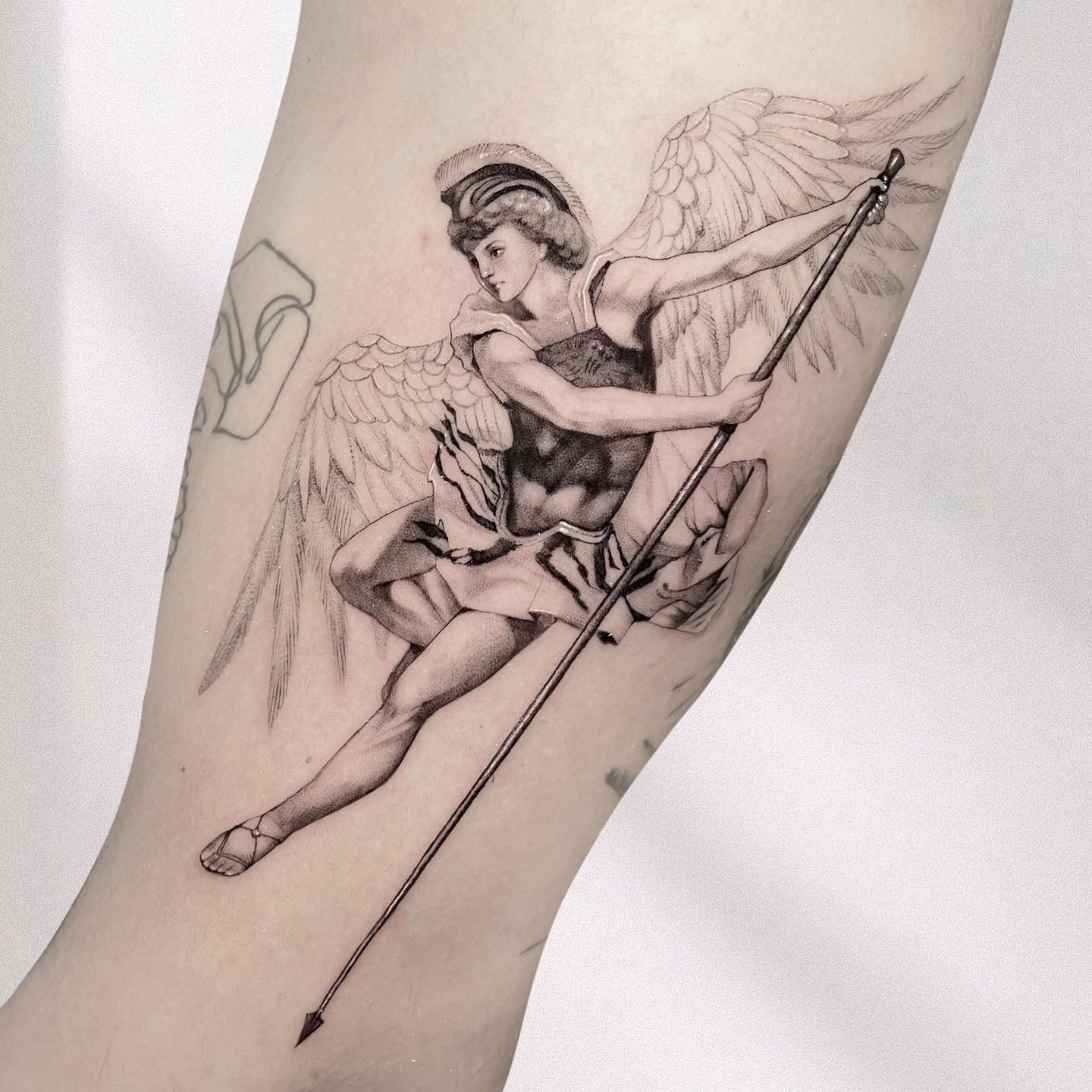Tatuaje de Ala Negra Romana