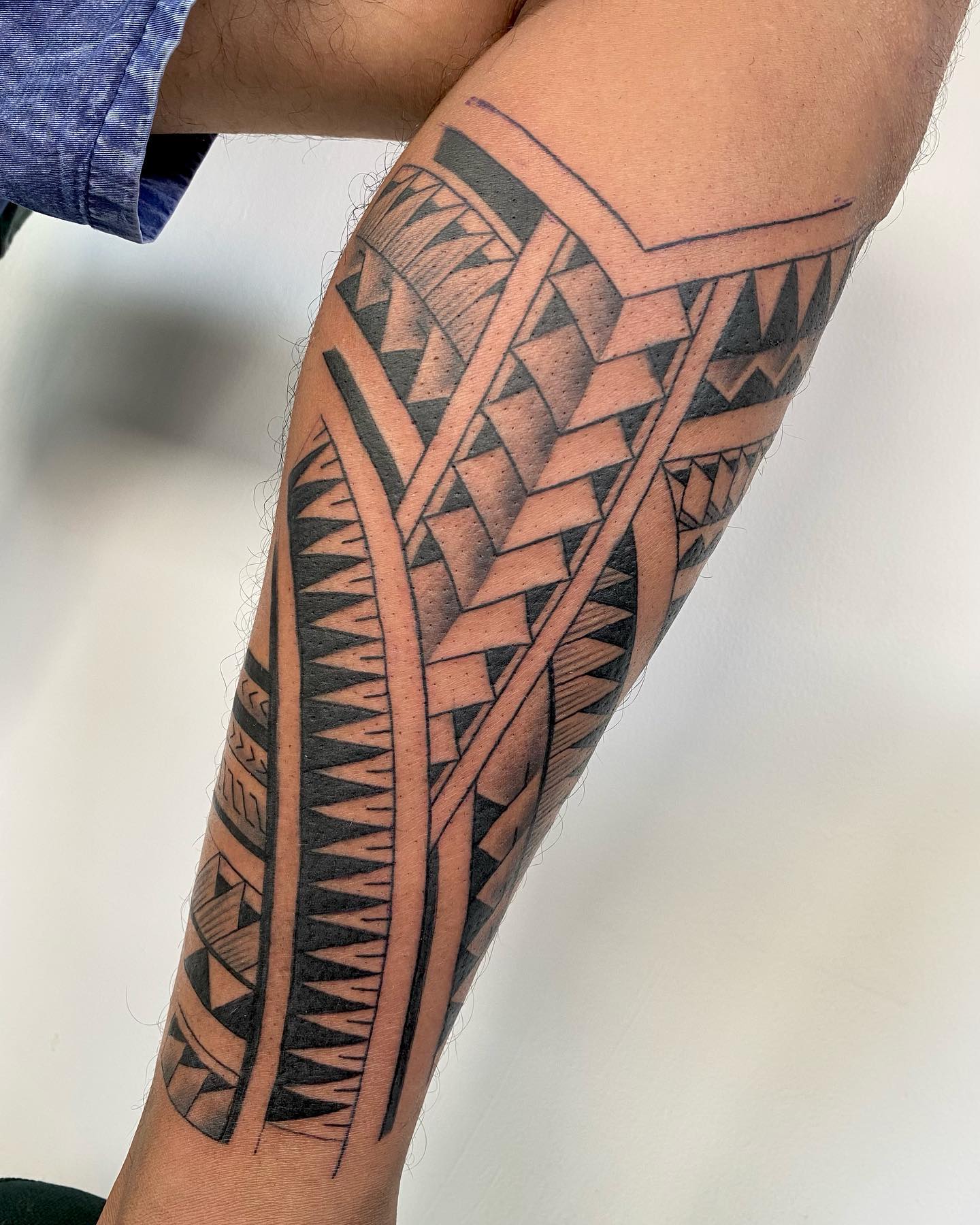 Tatuaje polinesio divertido