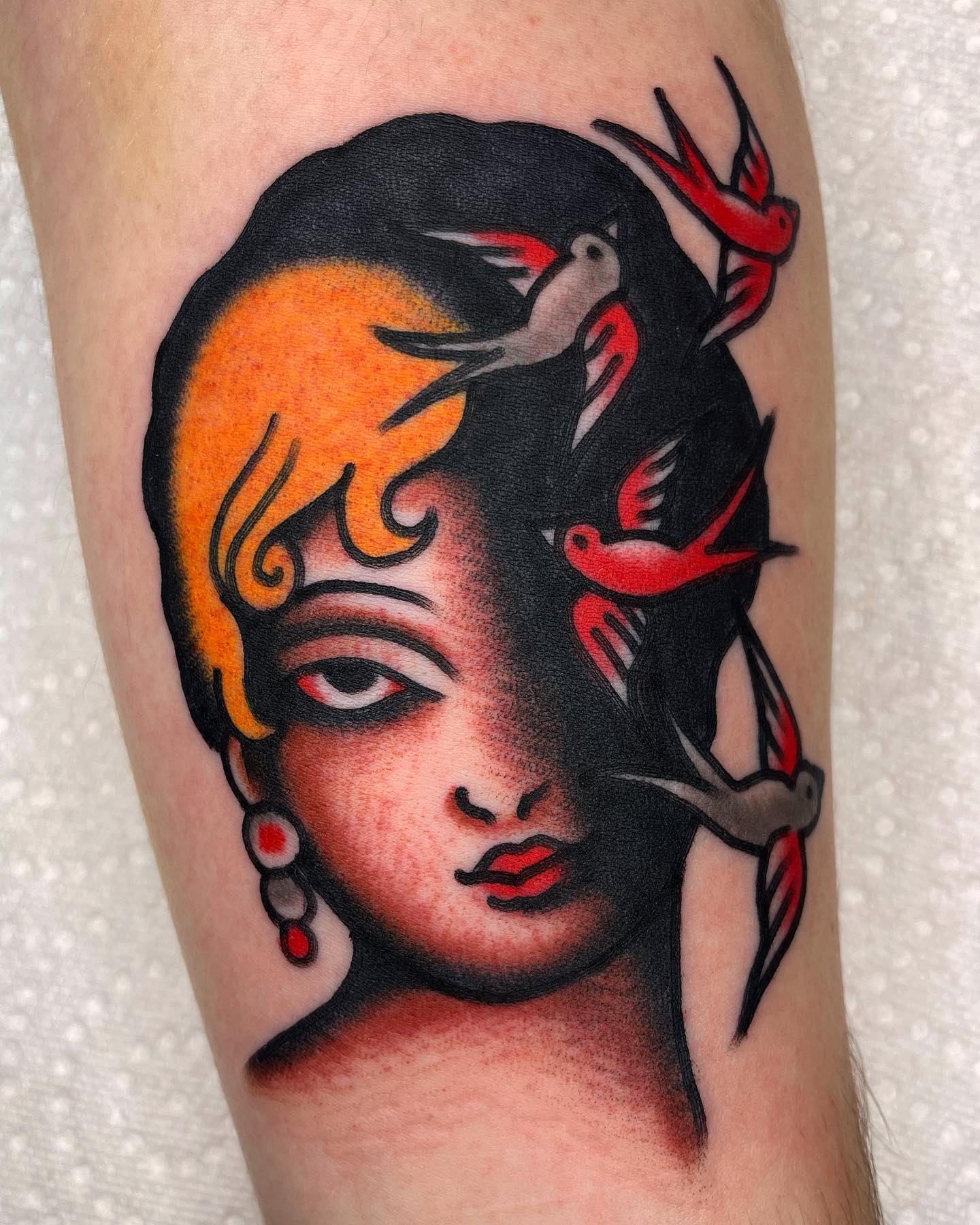 Tatuaje tradicional americano del Hollywood antiguo