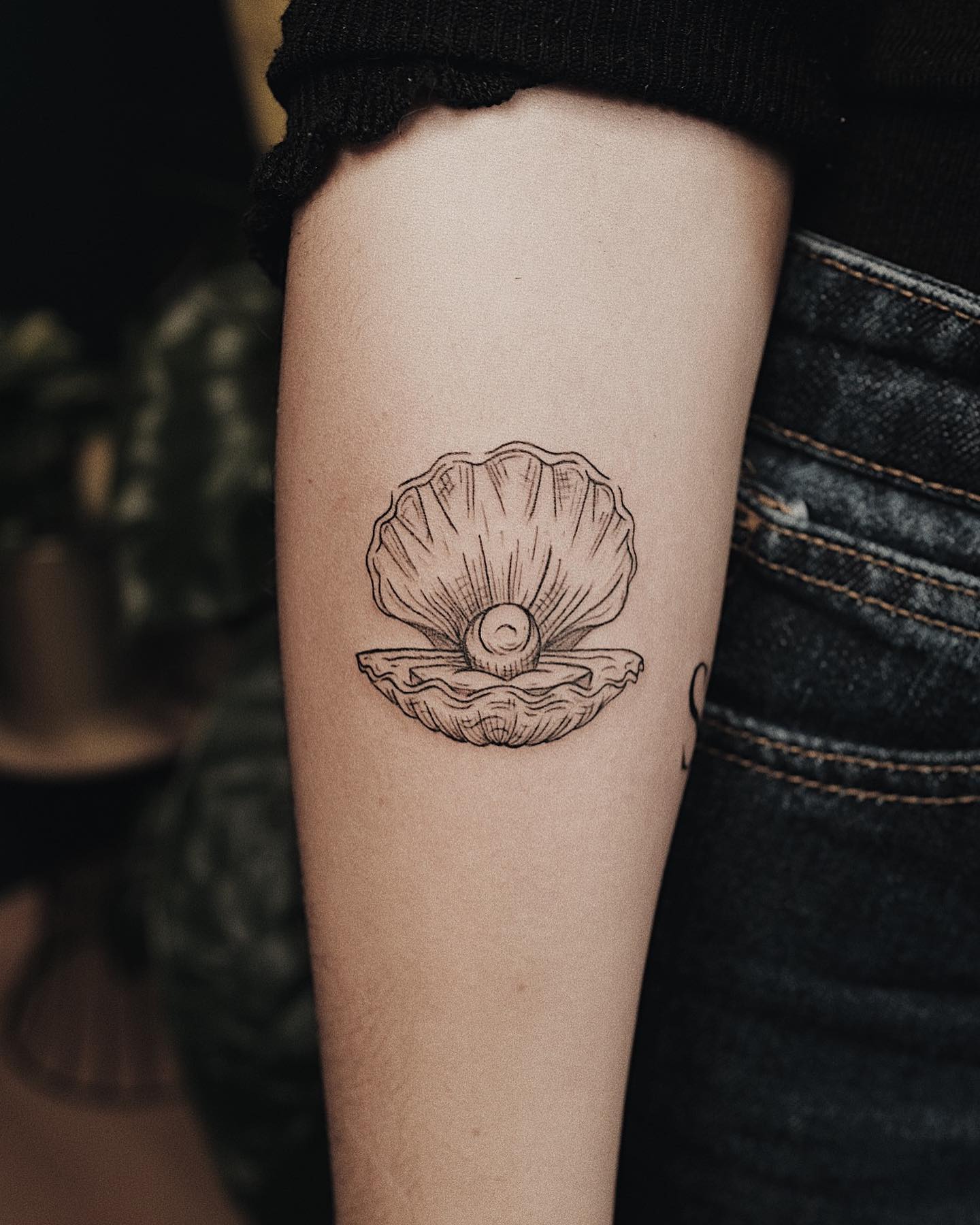 Concha Finas Líneas Tatuaje