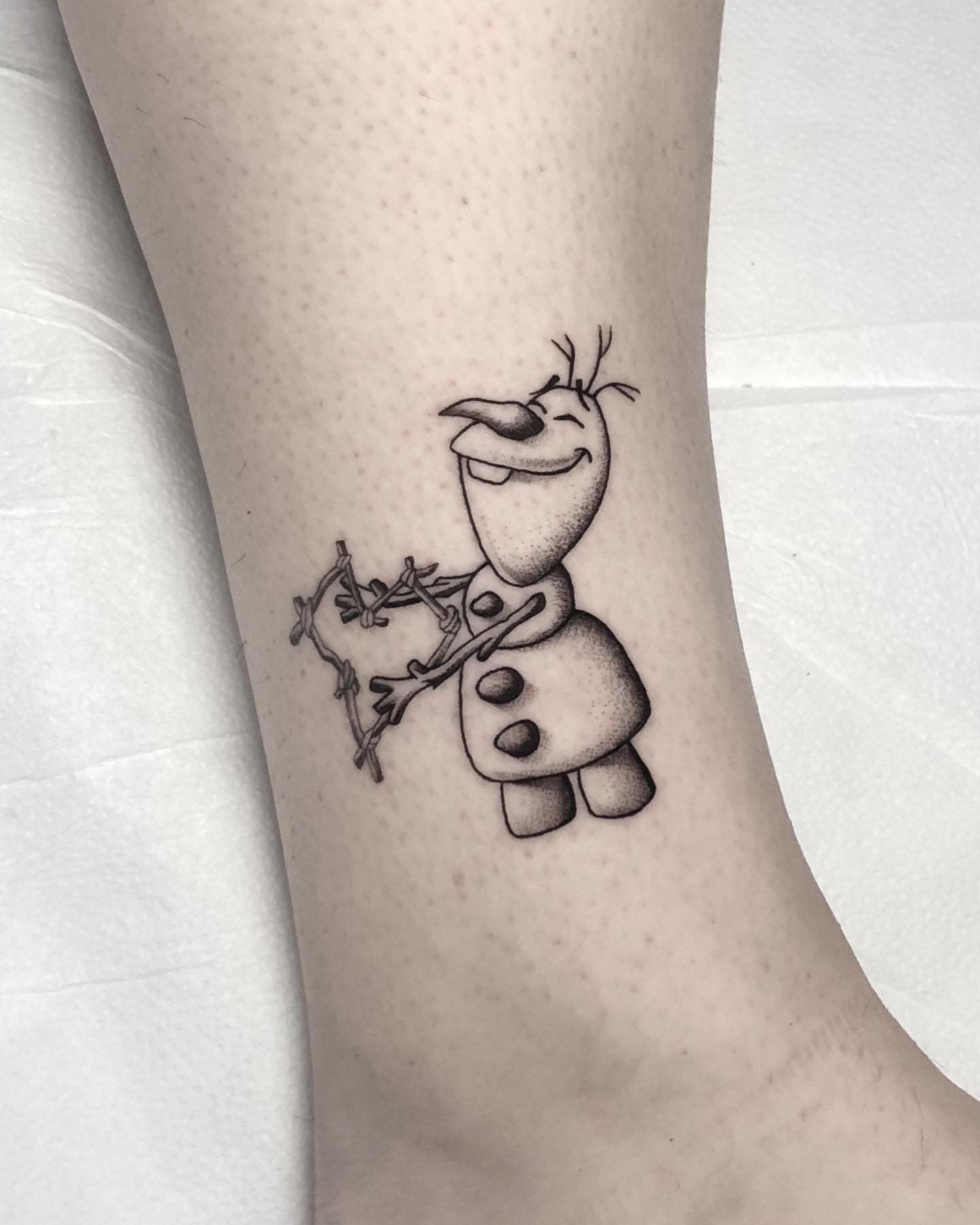 Dibujos animados Tatuaje de línea fina
