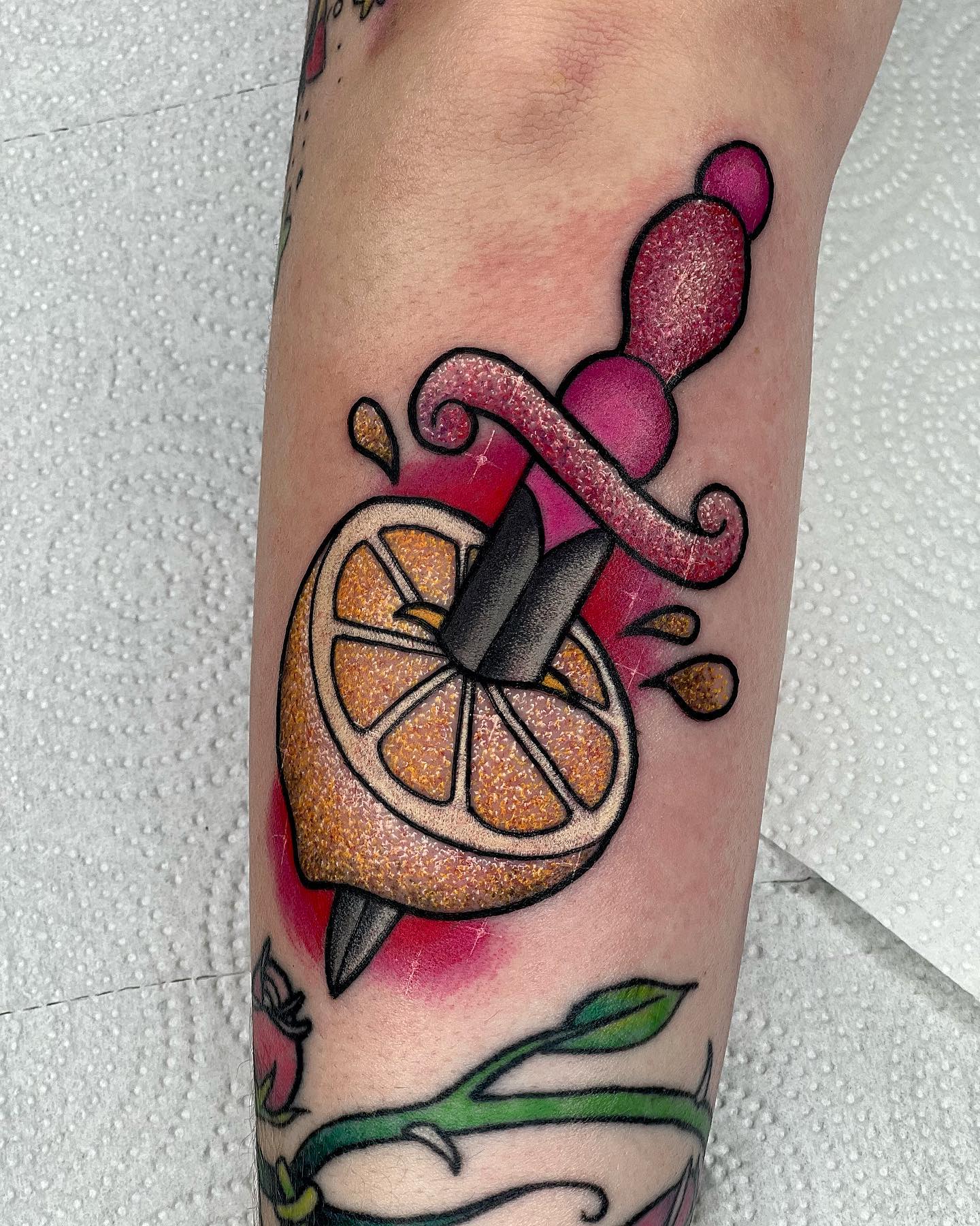 Limón y Dagas Tatuaje con Purpurina