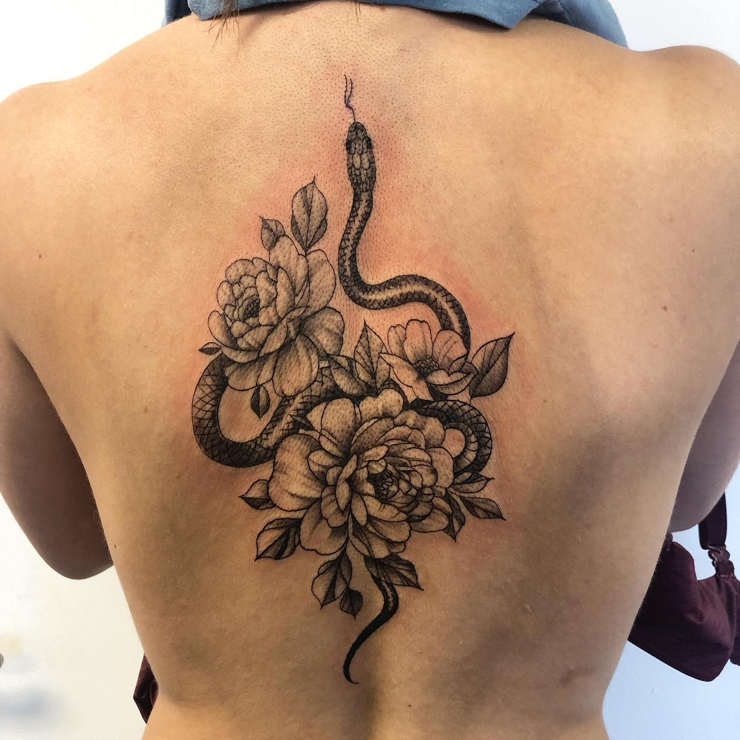 Tatuaje de la espina dorsal de serpiente