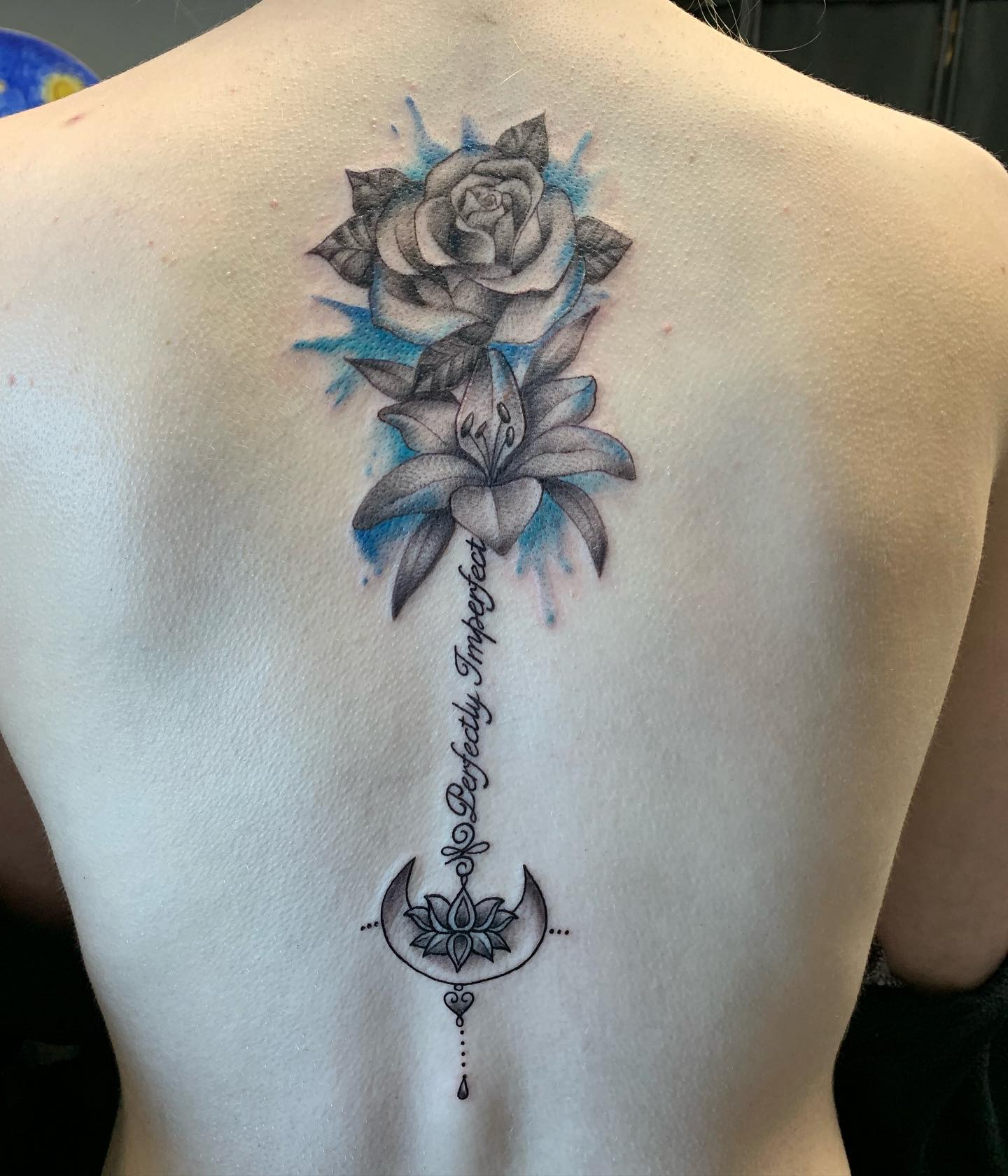 Tatuaje personal de columna vertebral