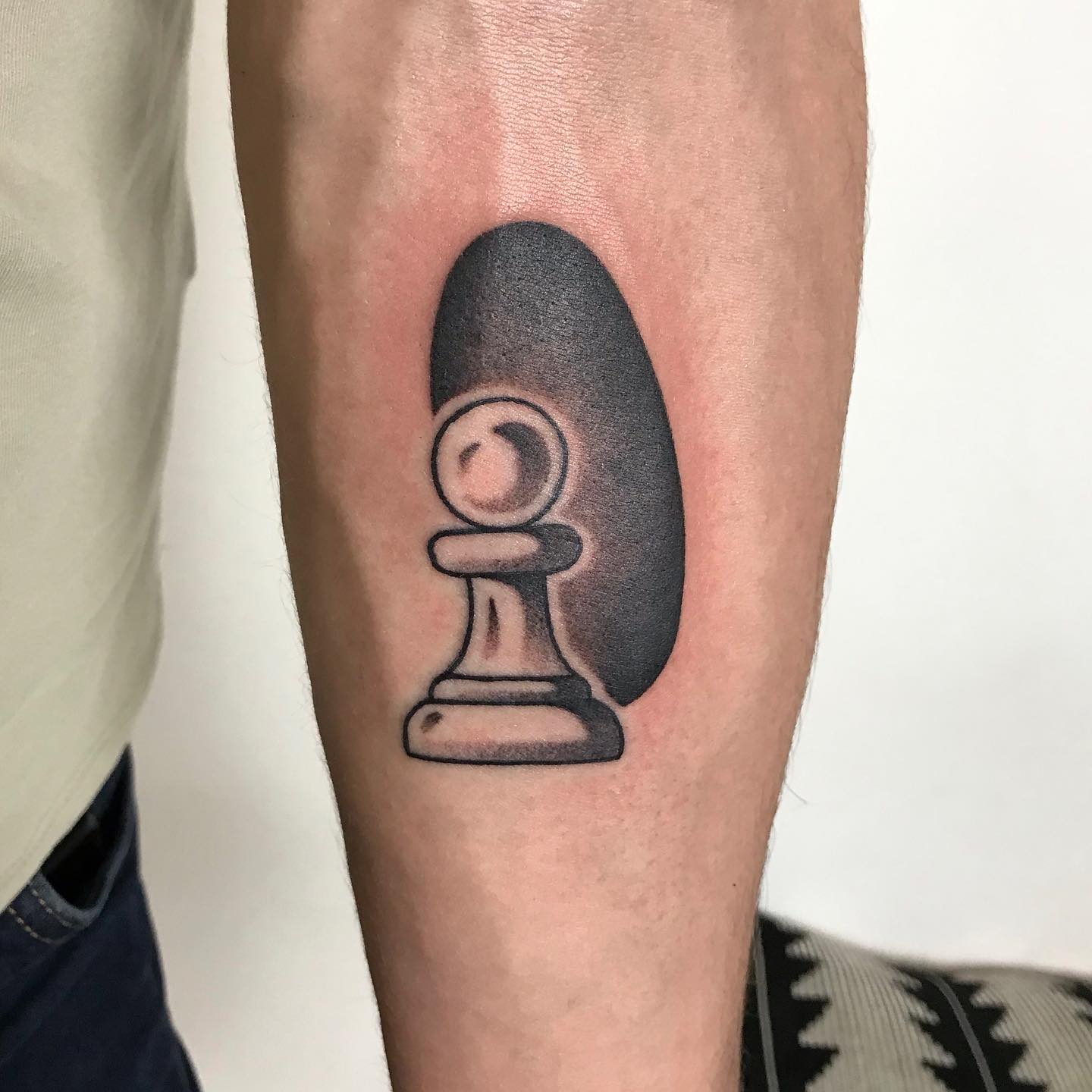 Tatuaje de Ajedrez con Pieza Negra.