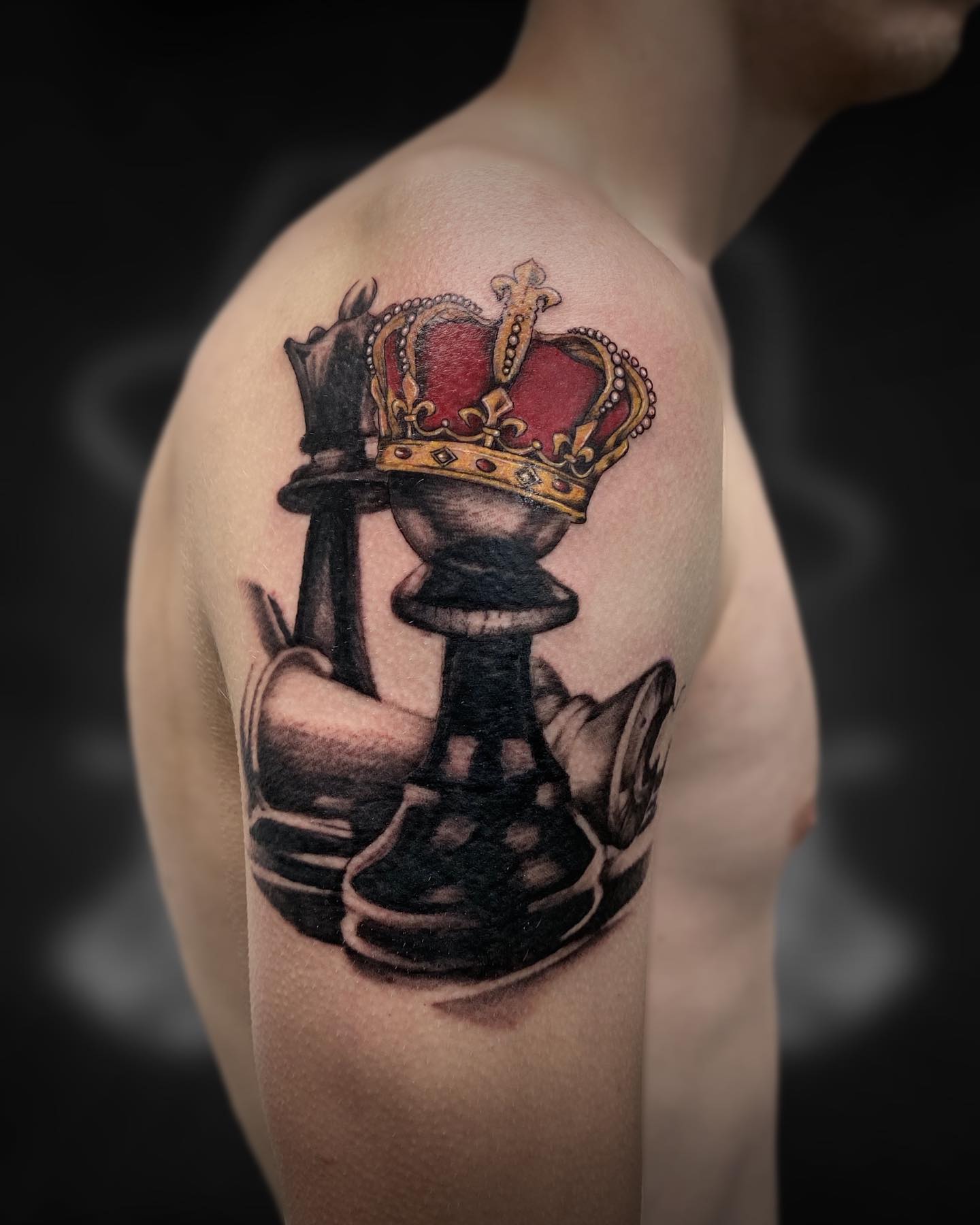 Tatuaje de Ajedrez en Hombro Grande