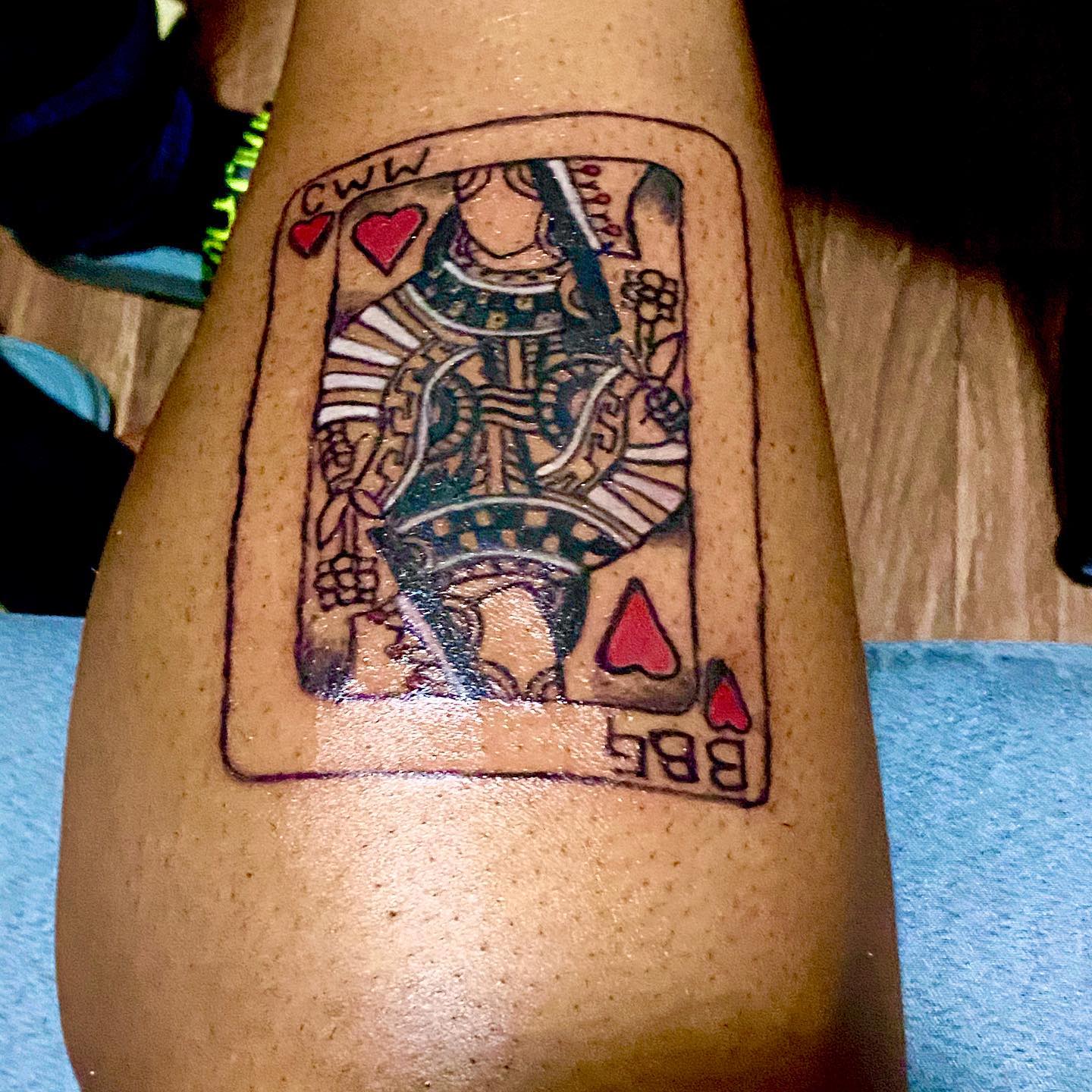 Tatuaje de Reina de Espadas Liso