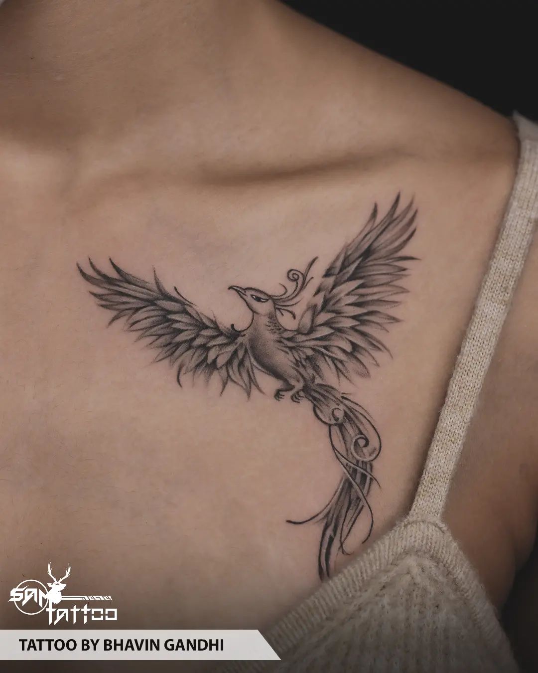 Tatuaje de clavícula Fénix