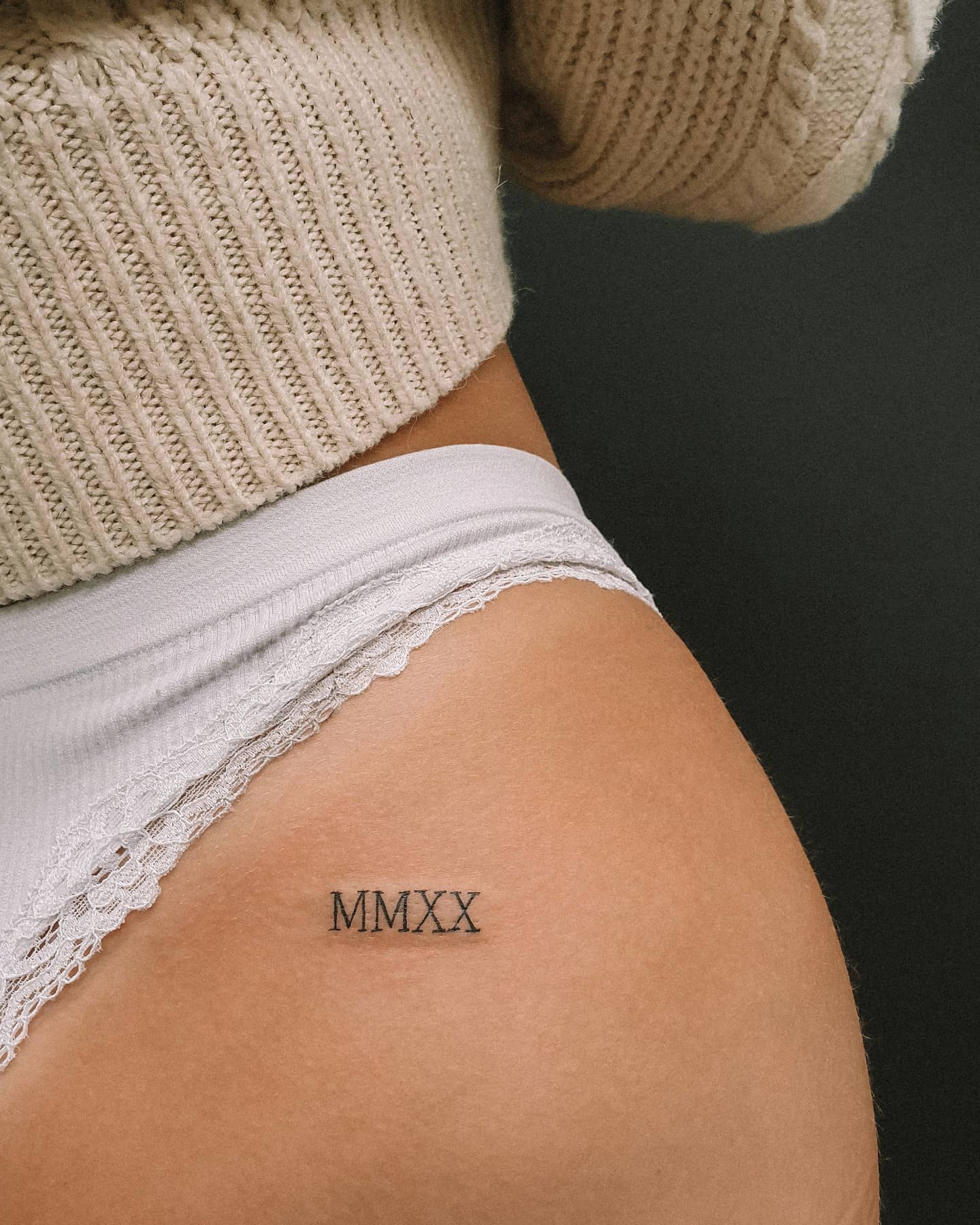 Bota Tatuaje Numeral Romano