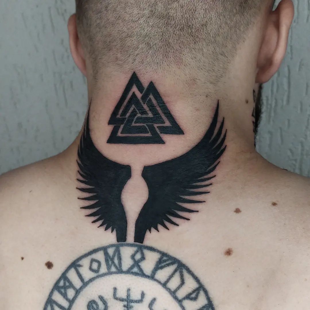 Diseño único de tatuaje Valknut