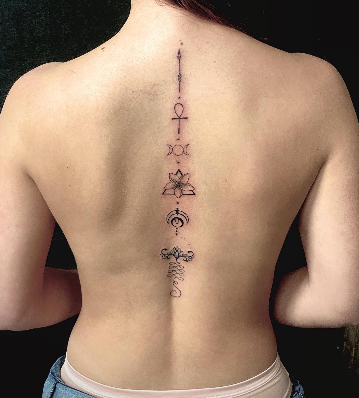 Minimalismo Tatuaje Ankh