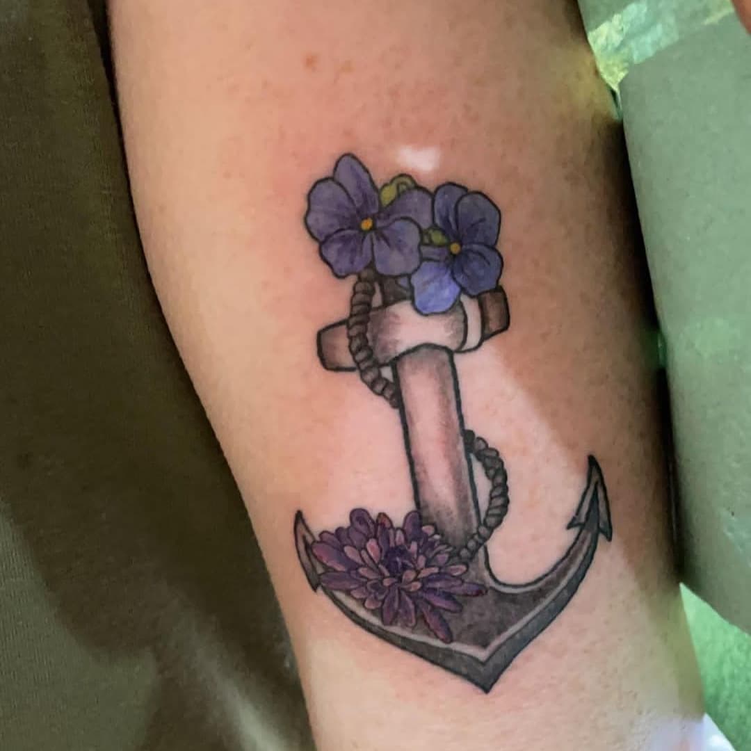 Tatuaje de Ancla para Mujeres