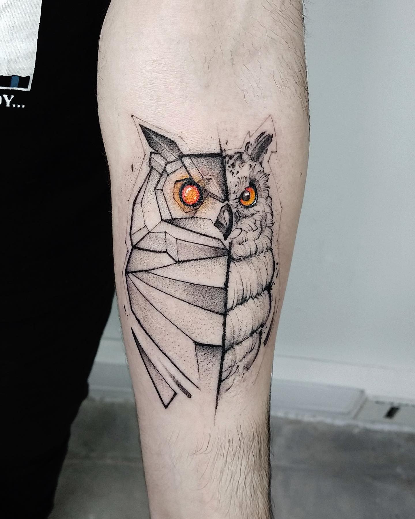 Tatuaje de búho negro