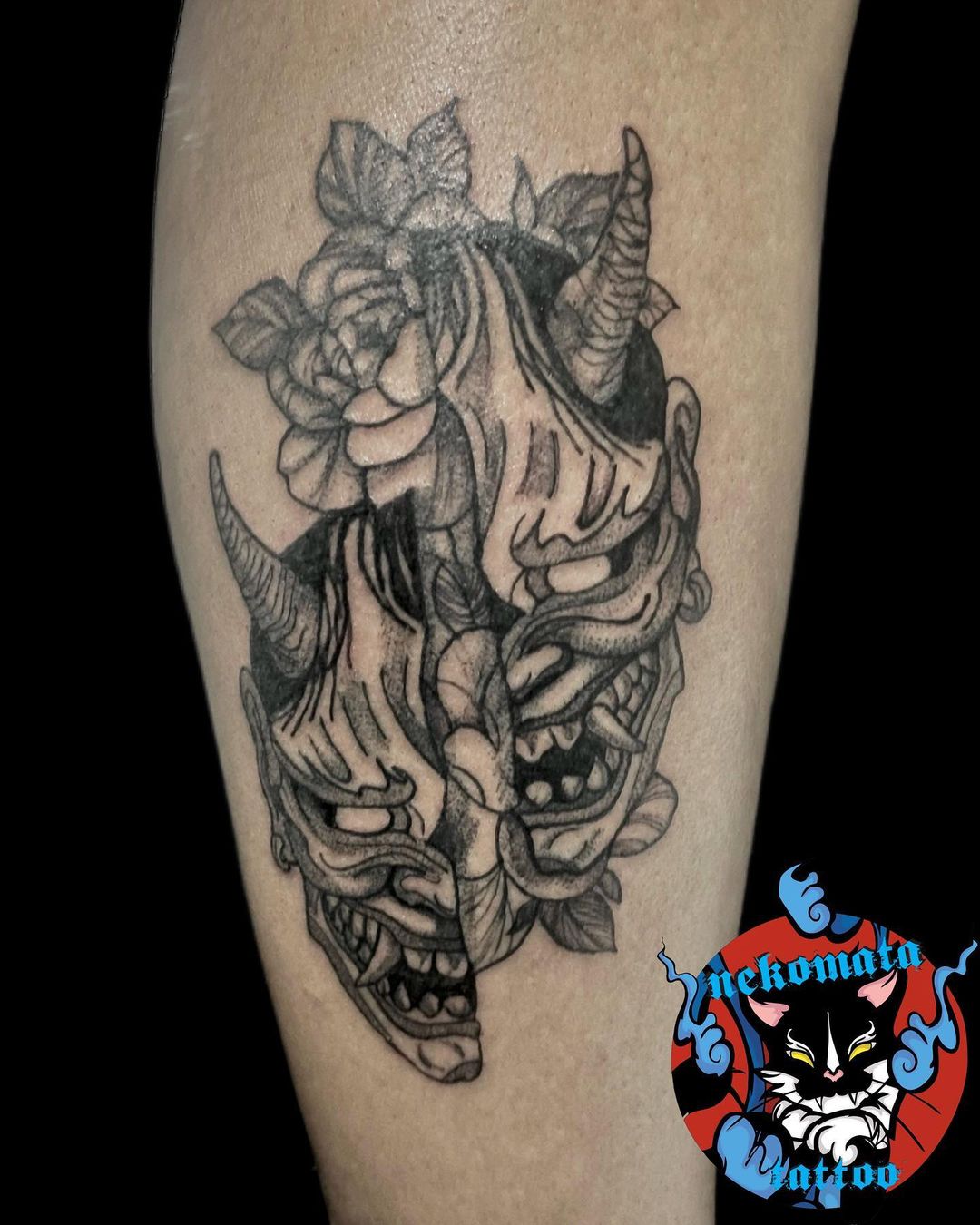 Tatuaje de máscara de Oni de dos caras
