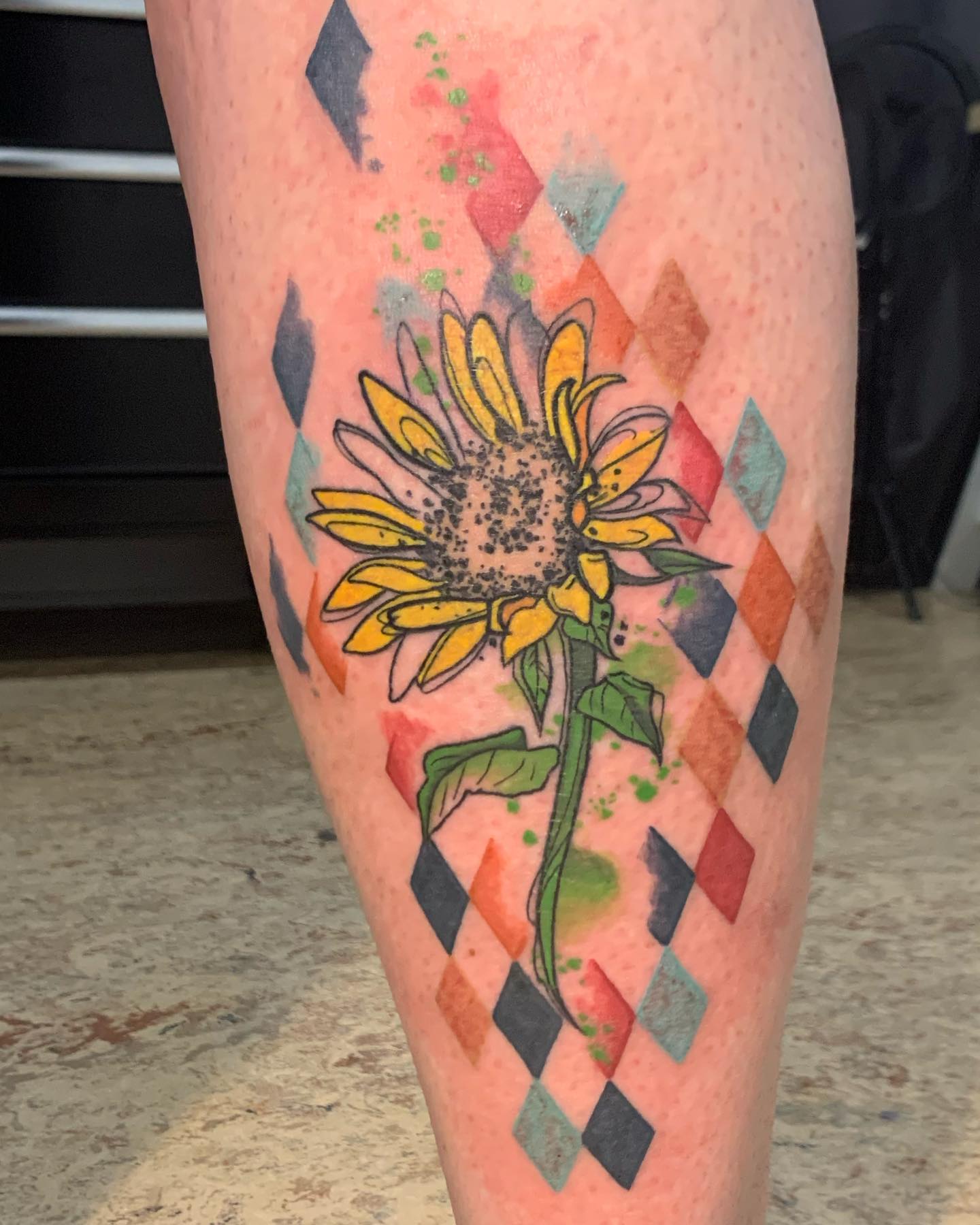 Diseño de tatuajes artísticos de girasoles
