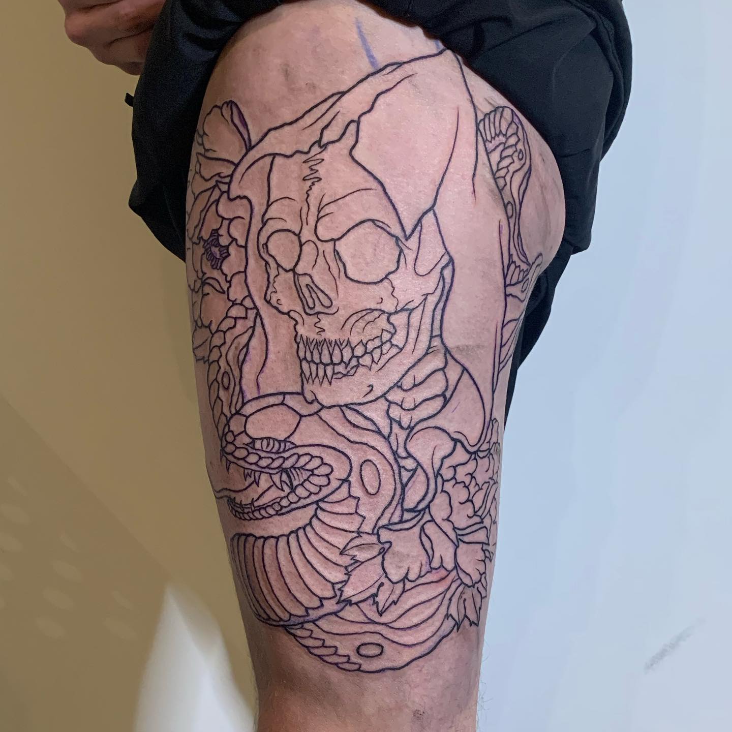 Tatuaje de la Parca en los Muslos