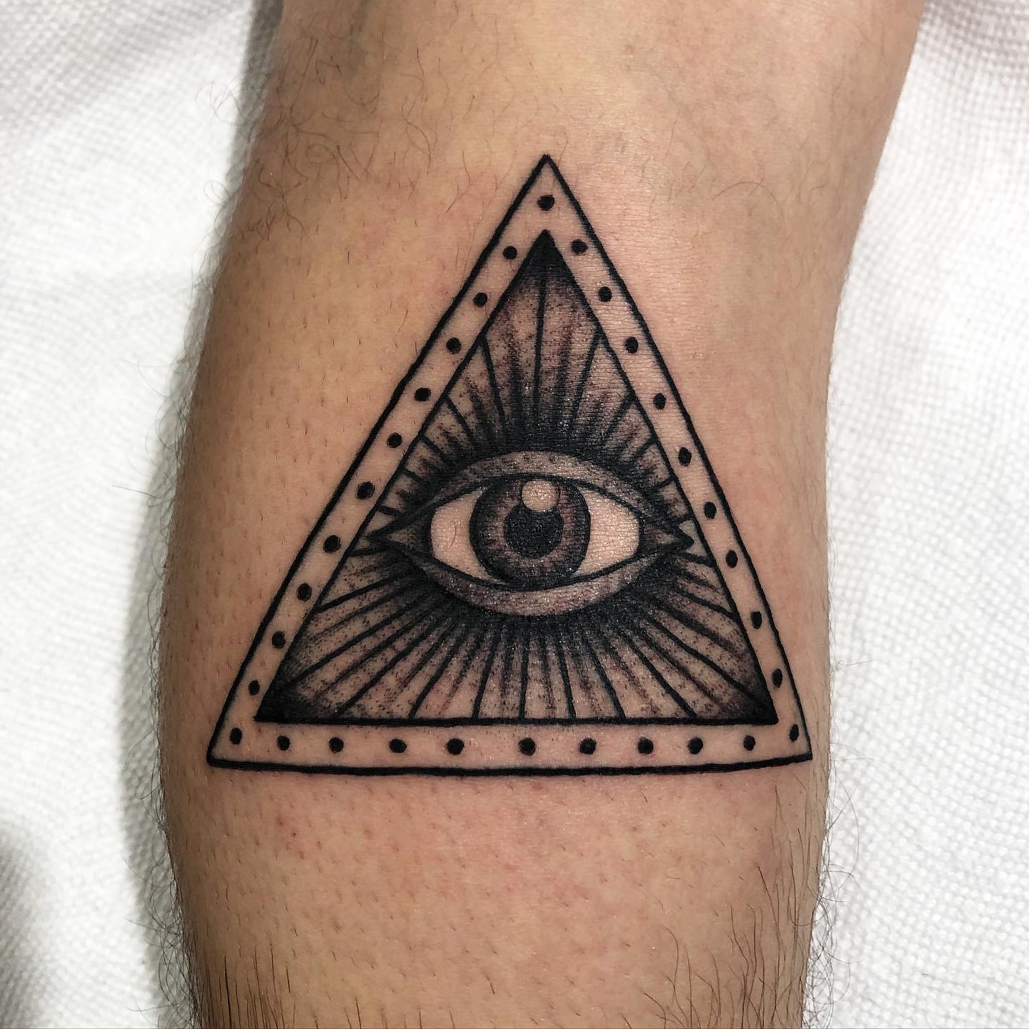 Tatuaje del Mal de Ojo Negro
