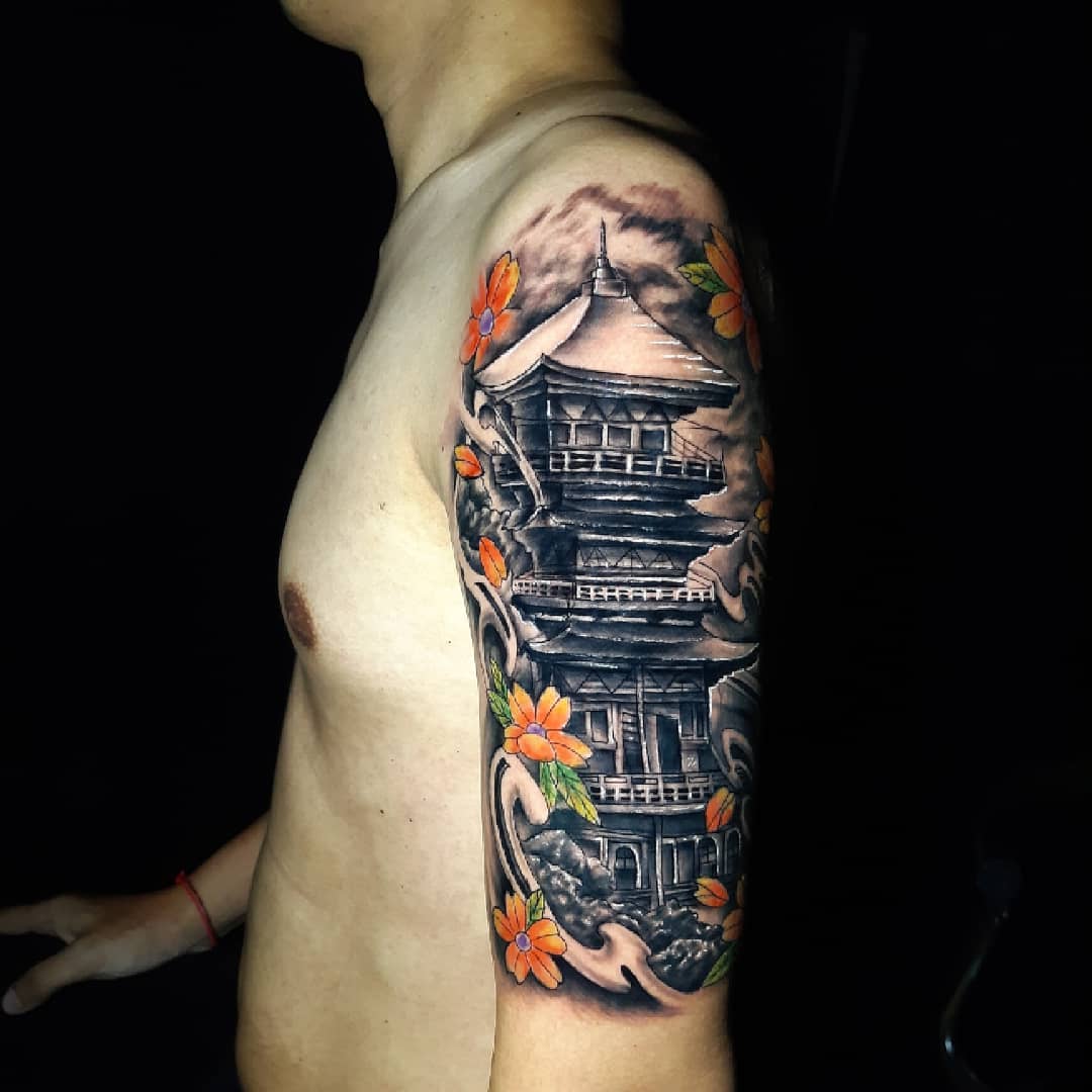 Tatuaje medio brazo chino