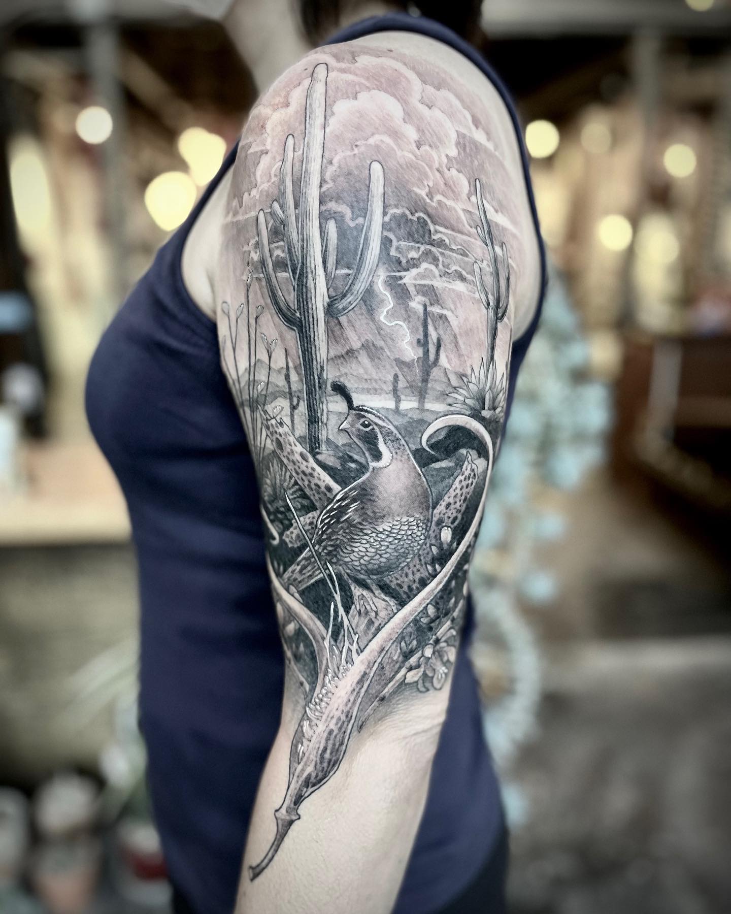 Tatuaje misterioso de media manga