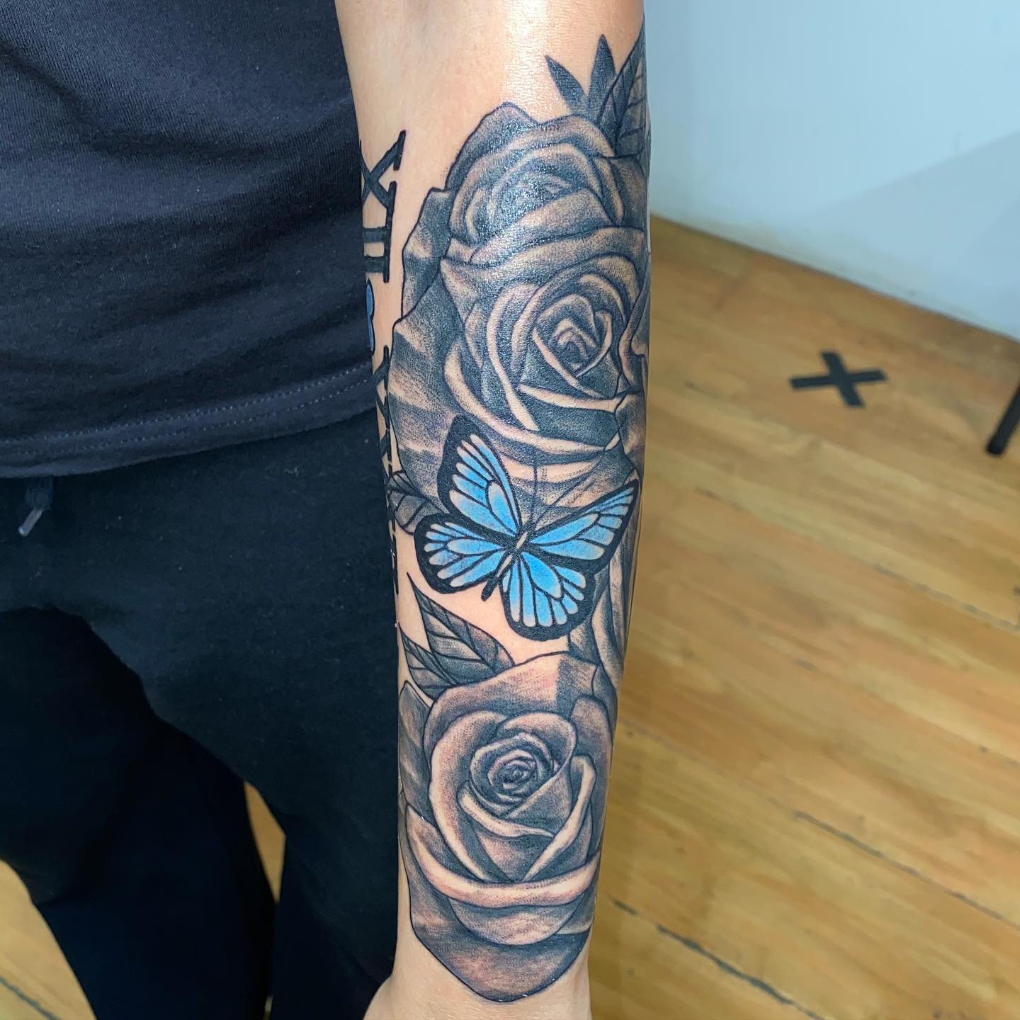 Tatuaje único de manga corta