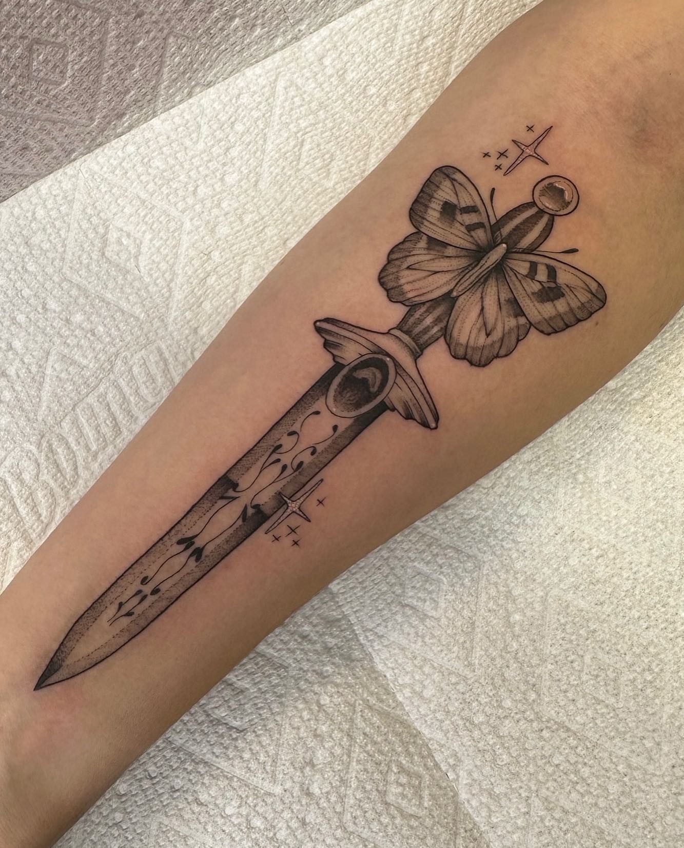 Daga Mariposa Tatuaje