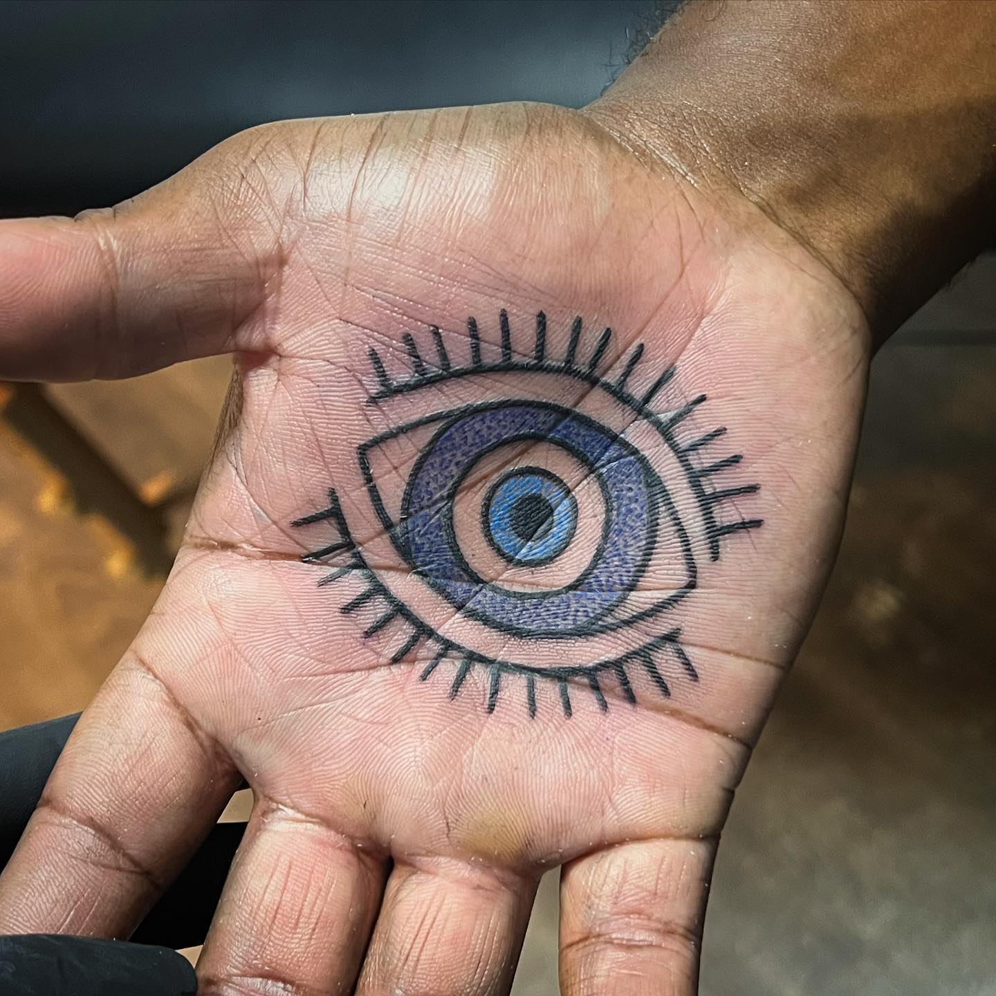 Mano Tatuaje Ojo que todo lo ve