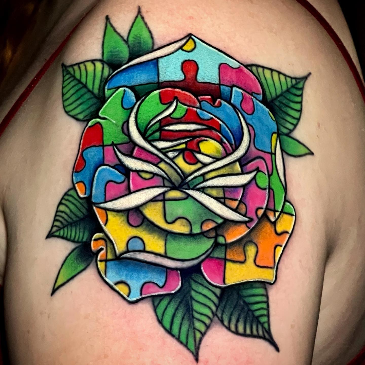 Tatuaje de Autismo en el Hombro.