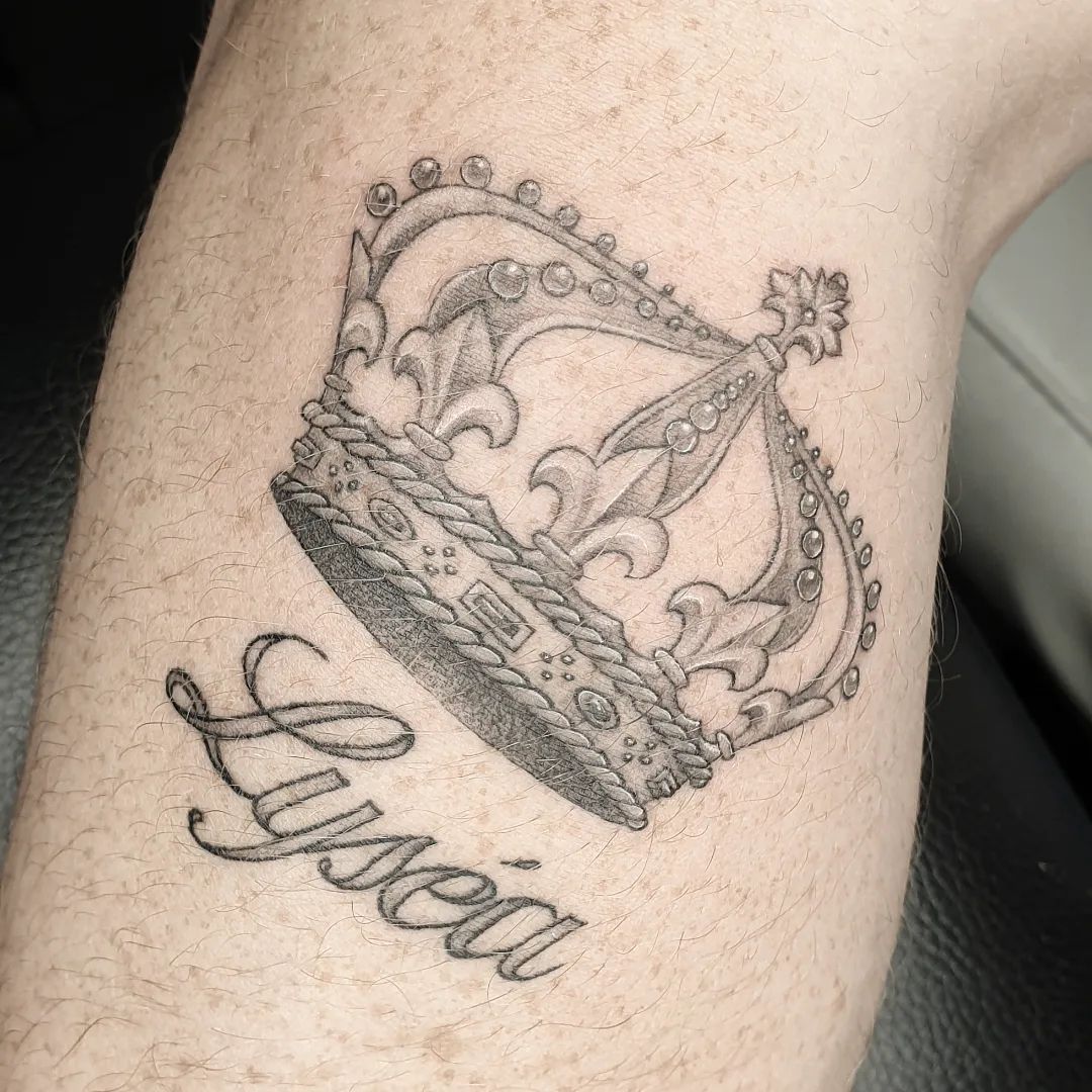 Tatuaje de Corona para Hombres