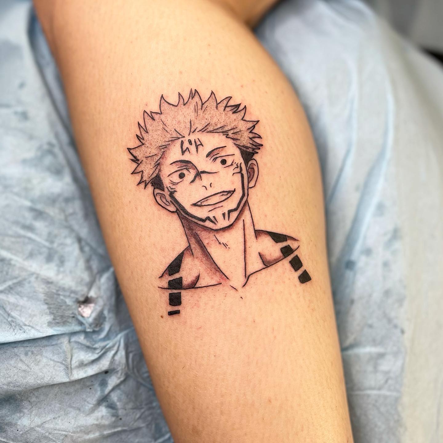 Tatuaje de ternero Sukuna