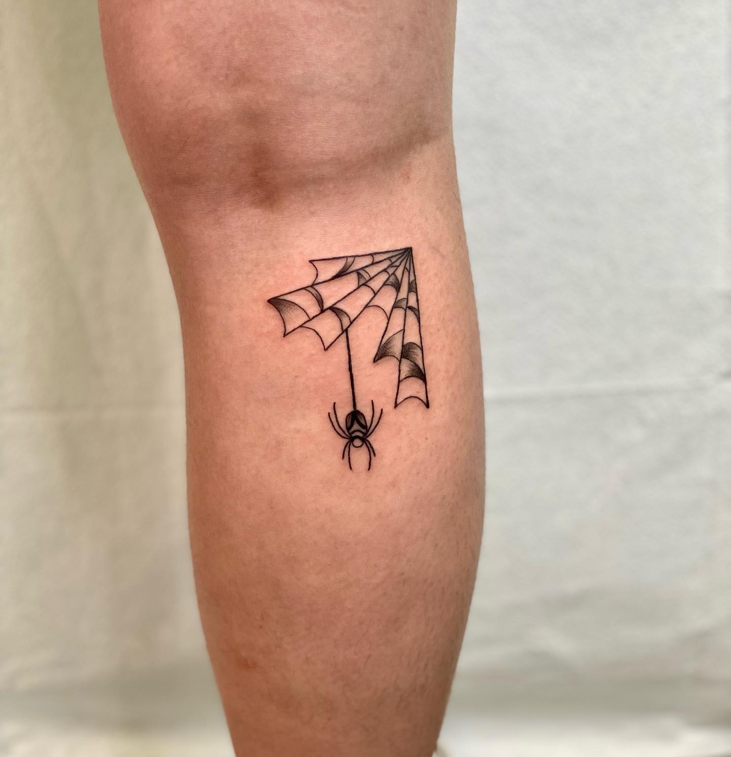 Tatuaje Lindo de Telaraña de Araña