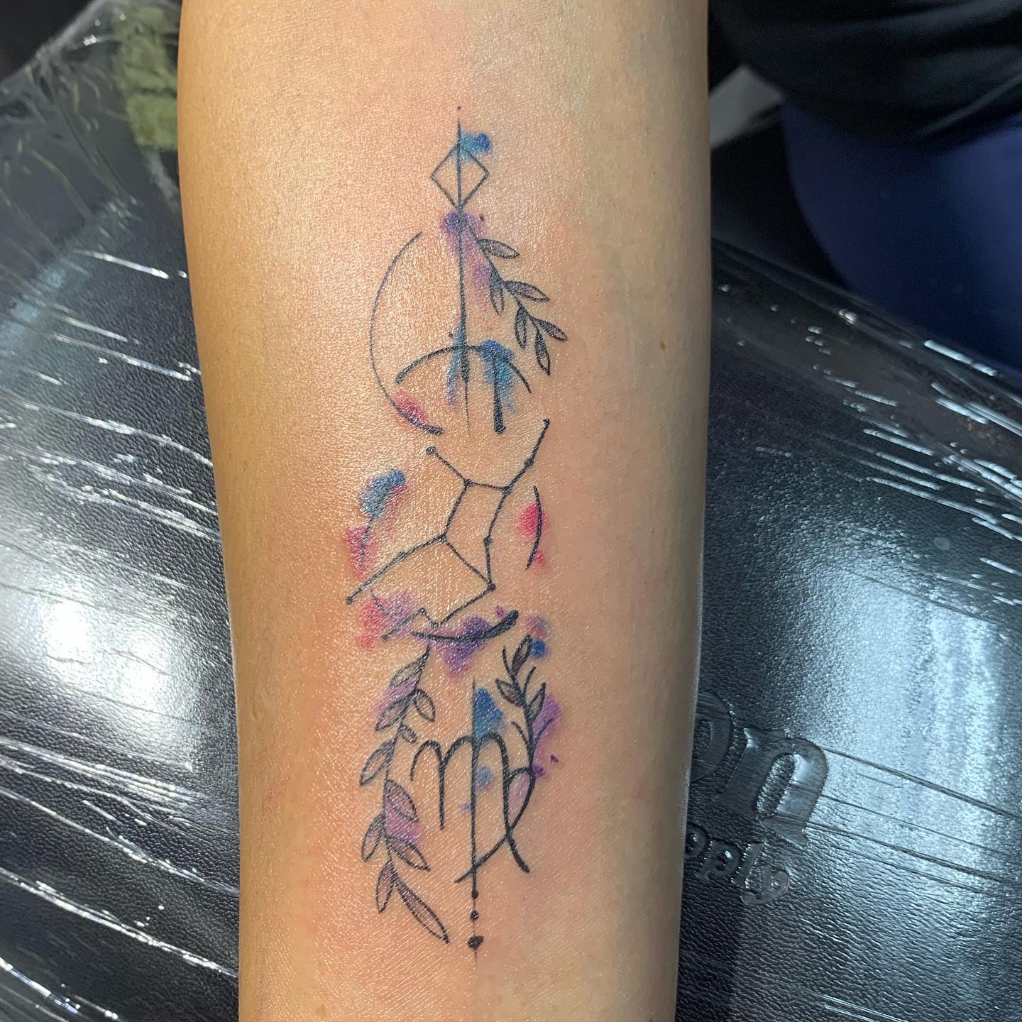 Acuarela tatuaje Virgo
