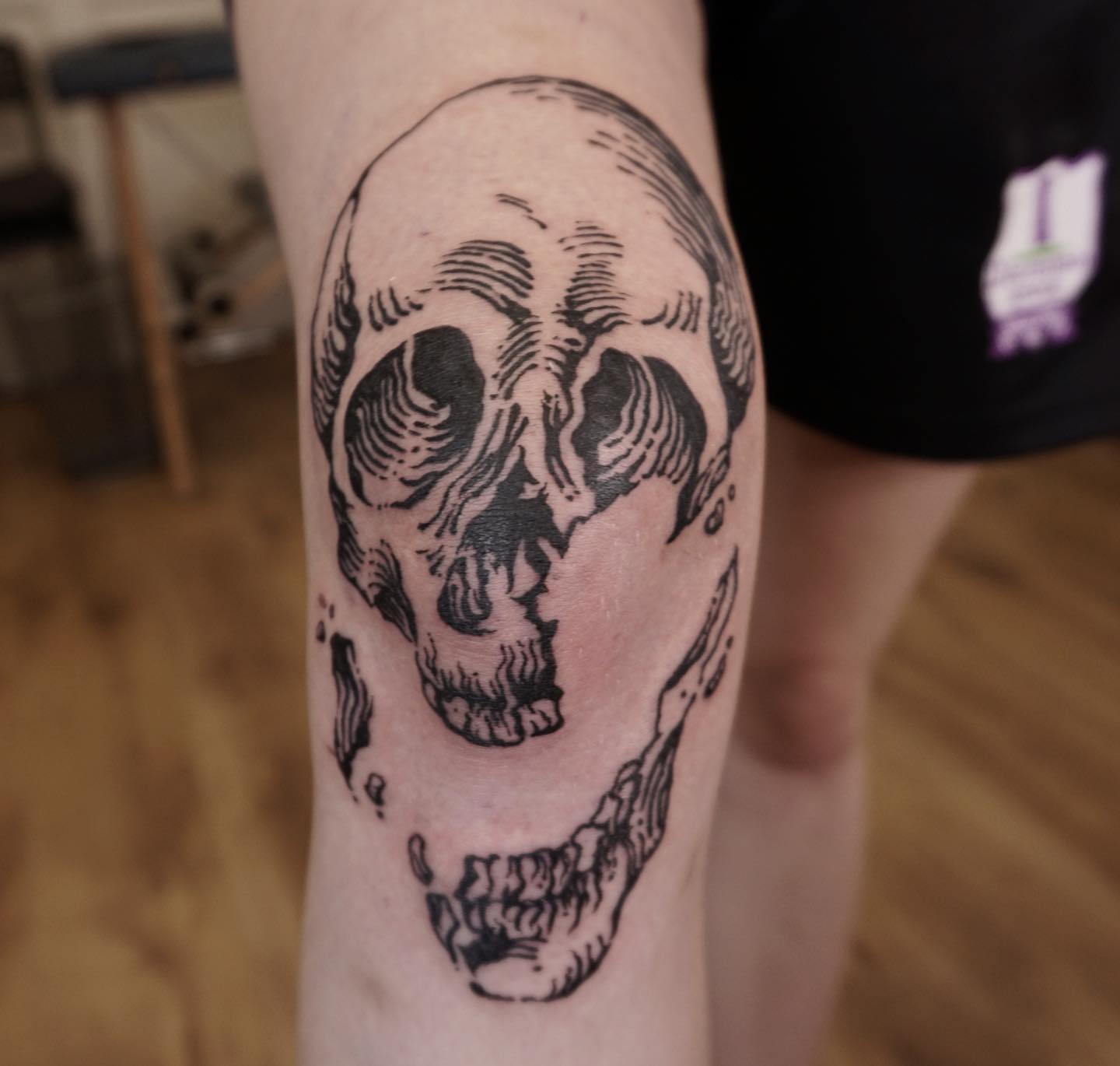 Cráneo Negro Rodilla Tatuaje
