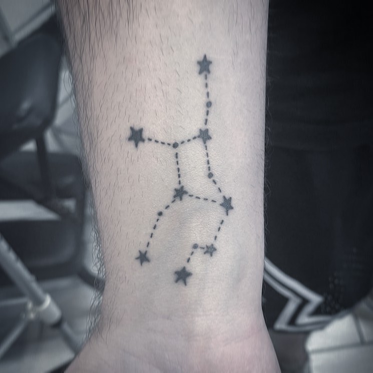 Marca de la Constelación de Virgo.