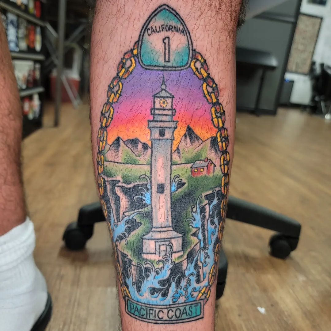 Pierna y Pantorrilla Faro Tatuaje